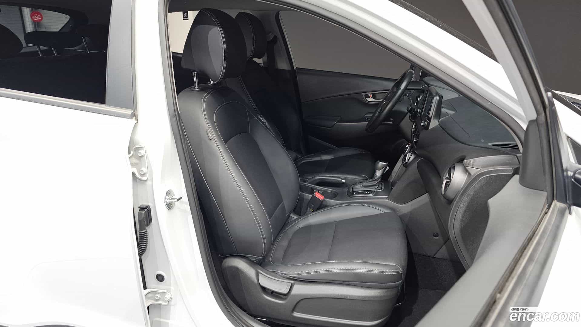 Kona Hyundai 2018.8-INNER-036