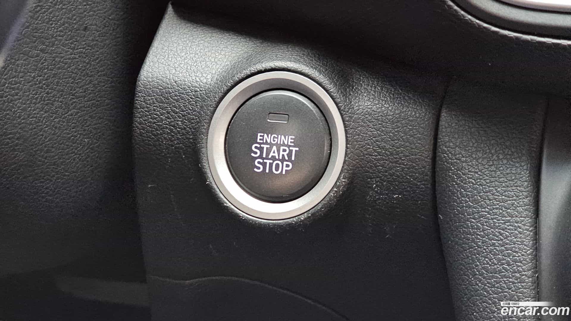 Kona Hyundai 2018.8-OPTION-042