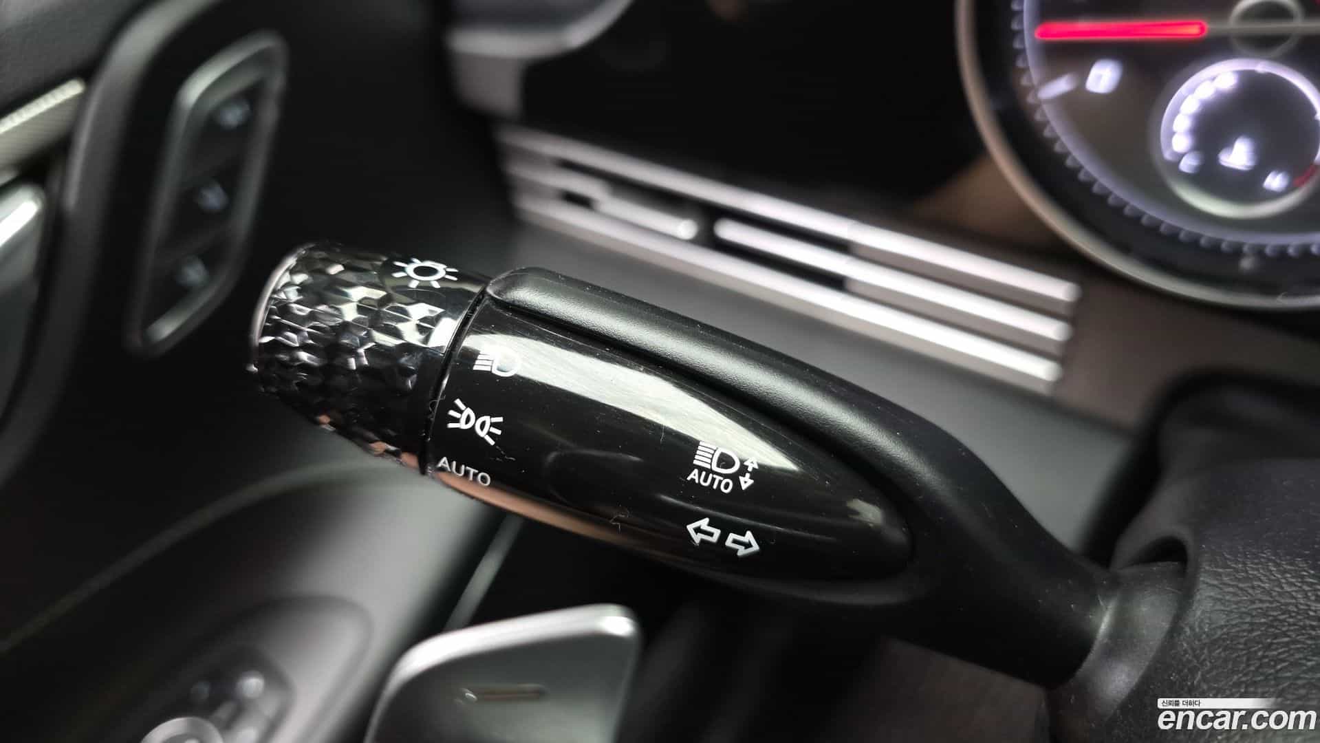 Grandeur Hyundai 2021.3-OPTION-041