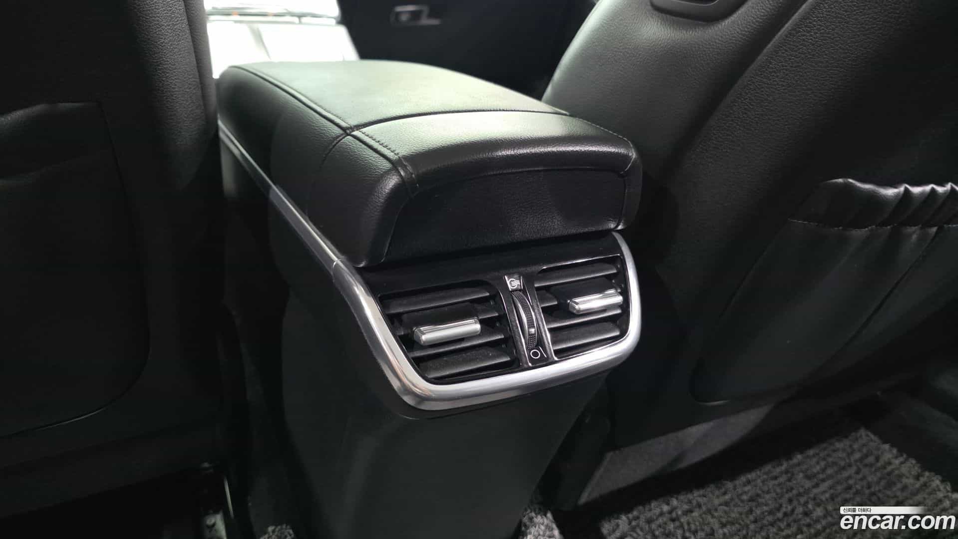 Grandeur Hyundai 2021.3-OPTION-042