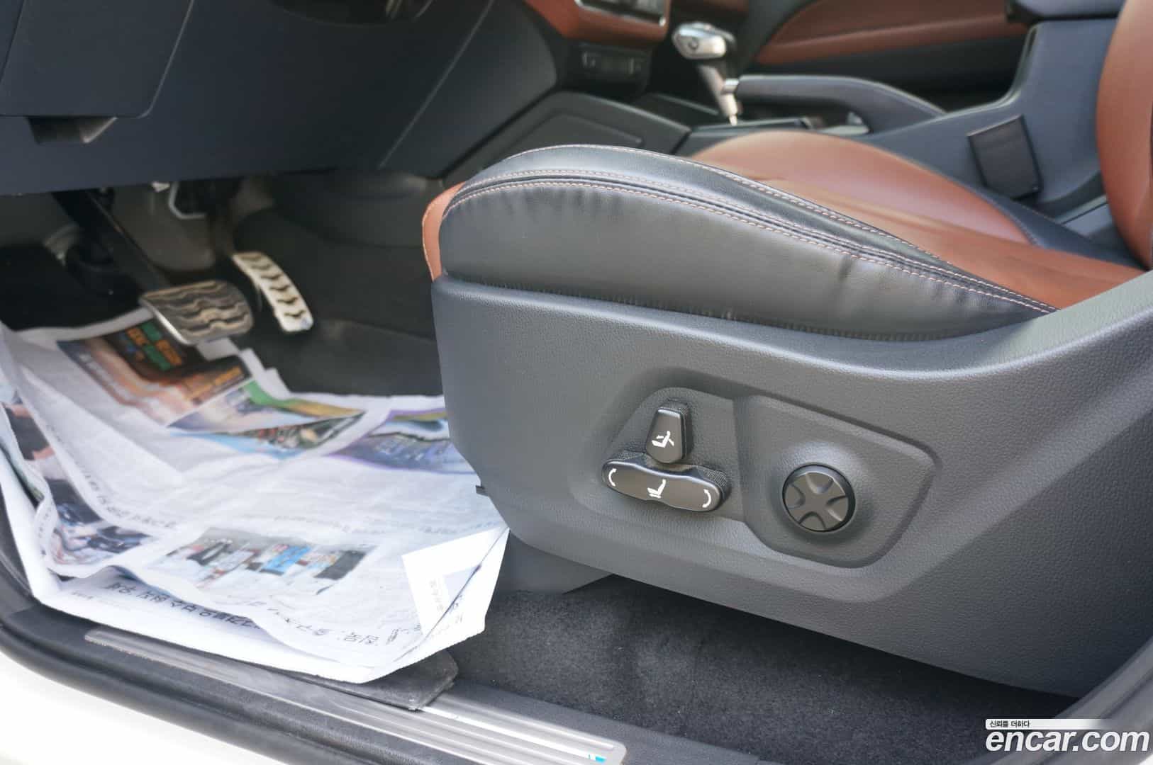 Rexton KG Mobility 2020.9-INNER-008