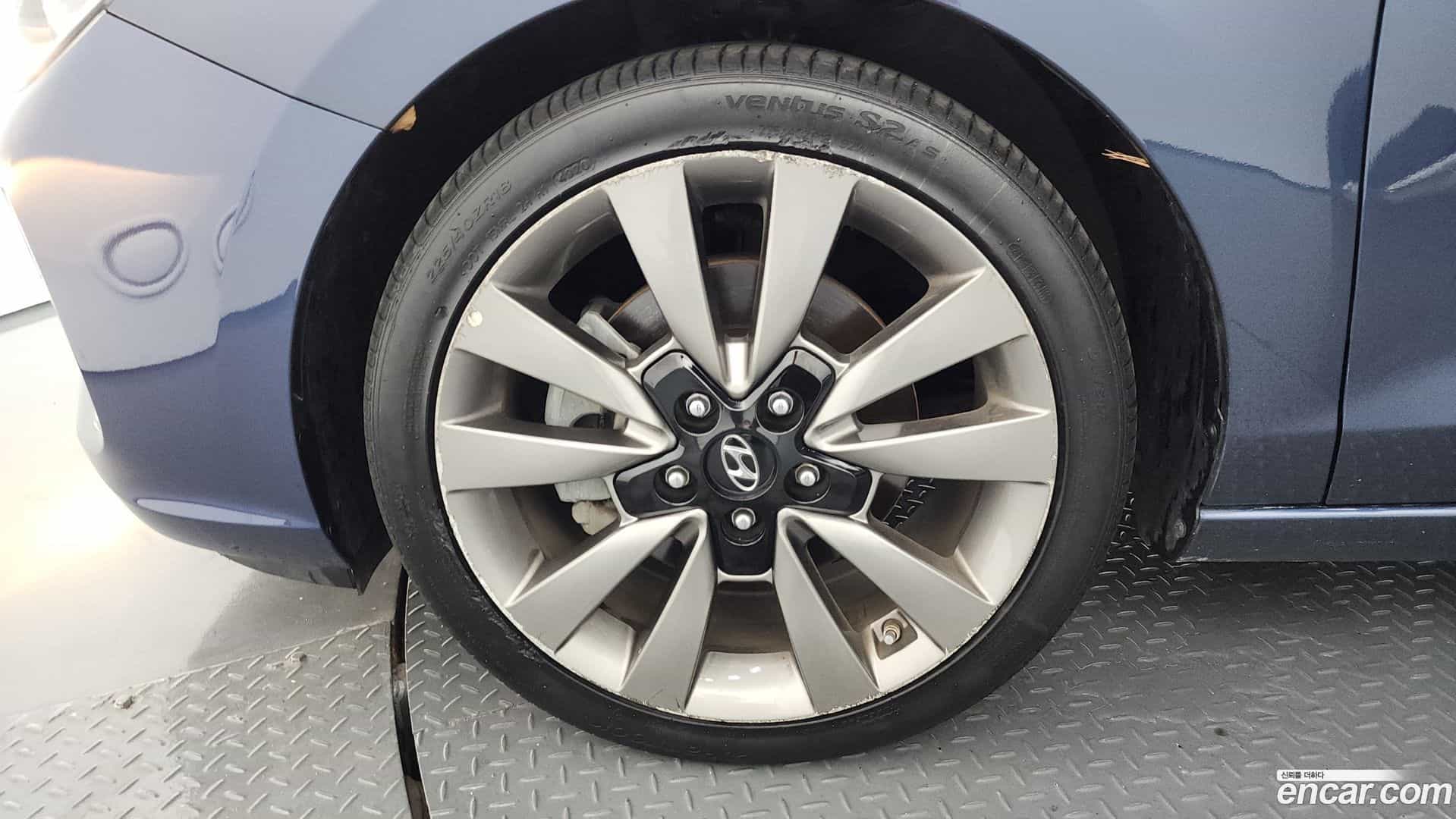 i30 Hyundai 2017.6-OUTER-005