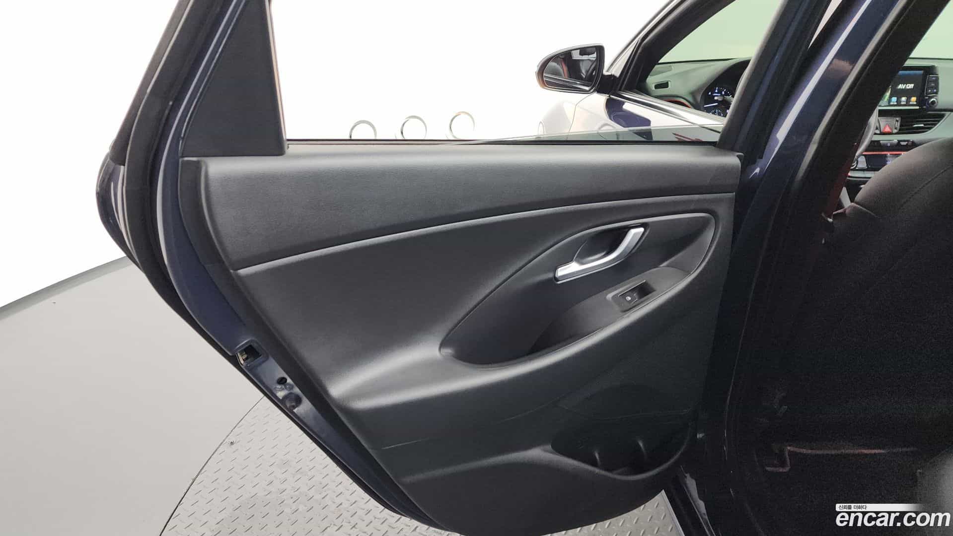 i30 Hyundai 2017.6-INNER-035