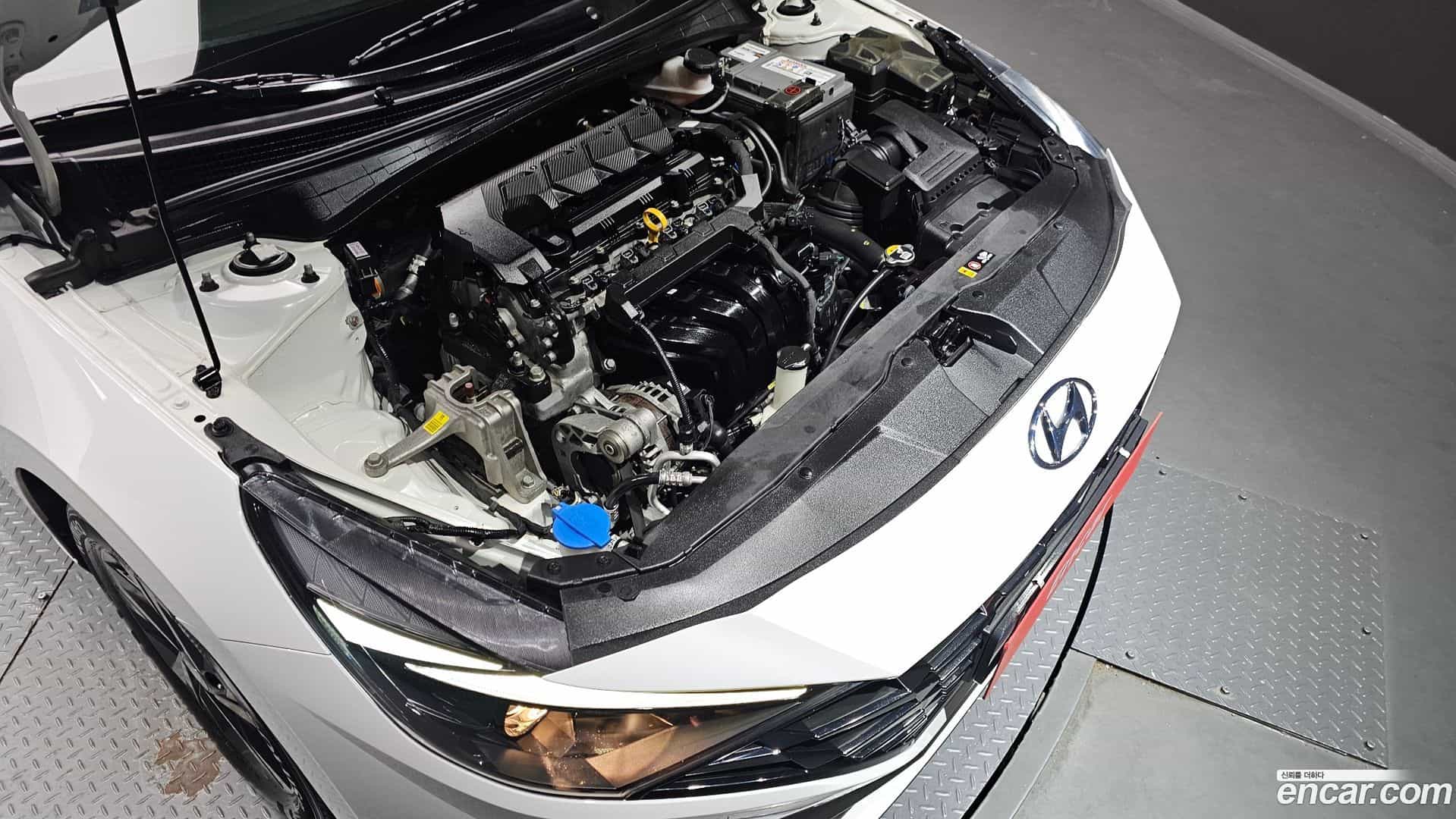 AVANTE Hyundai 2022.5-OPTION-022