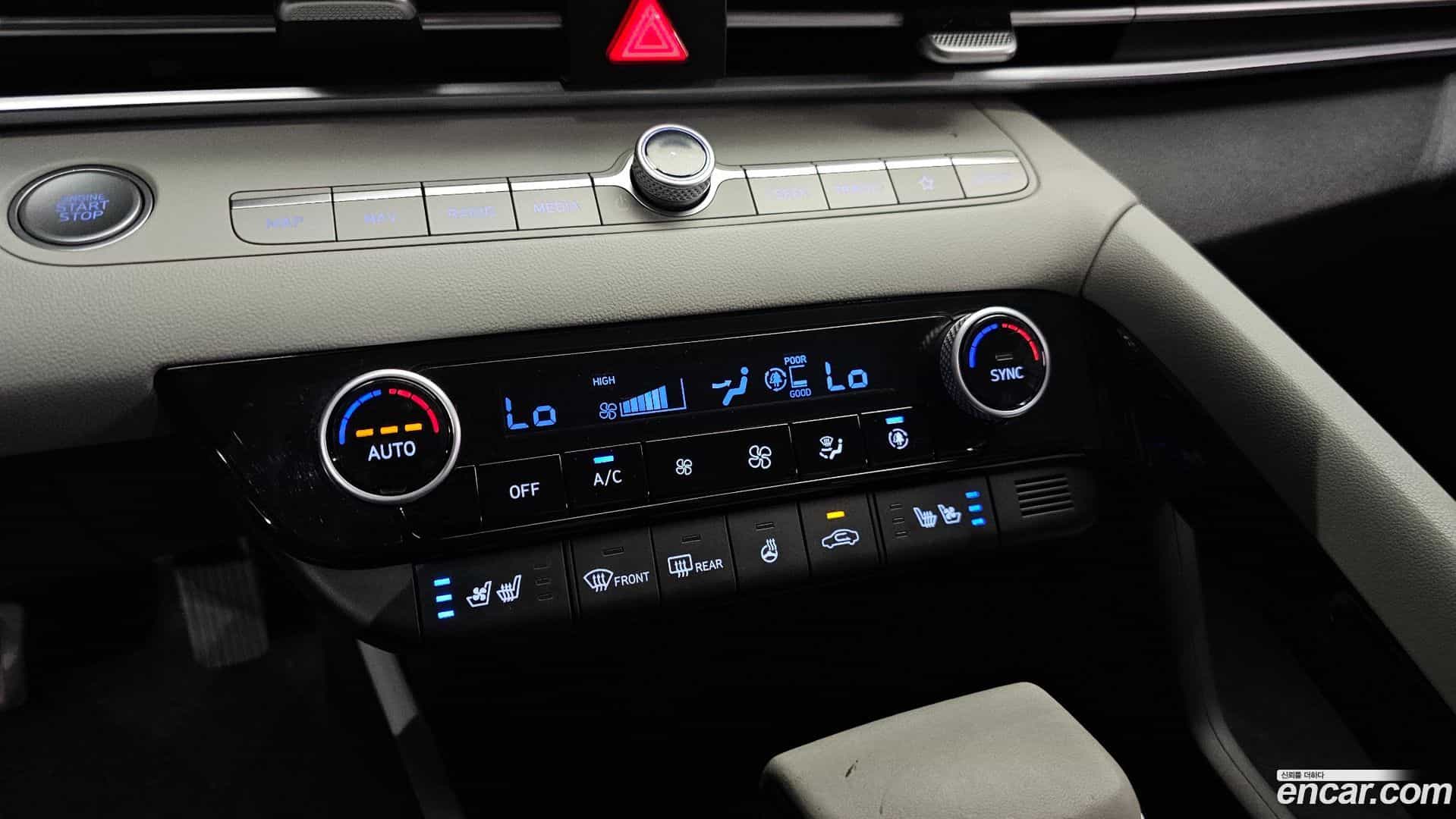AVANTE Hyundai 2022.5-OPTION-024