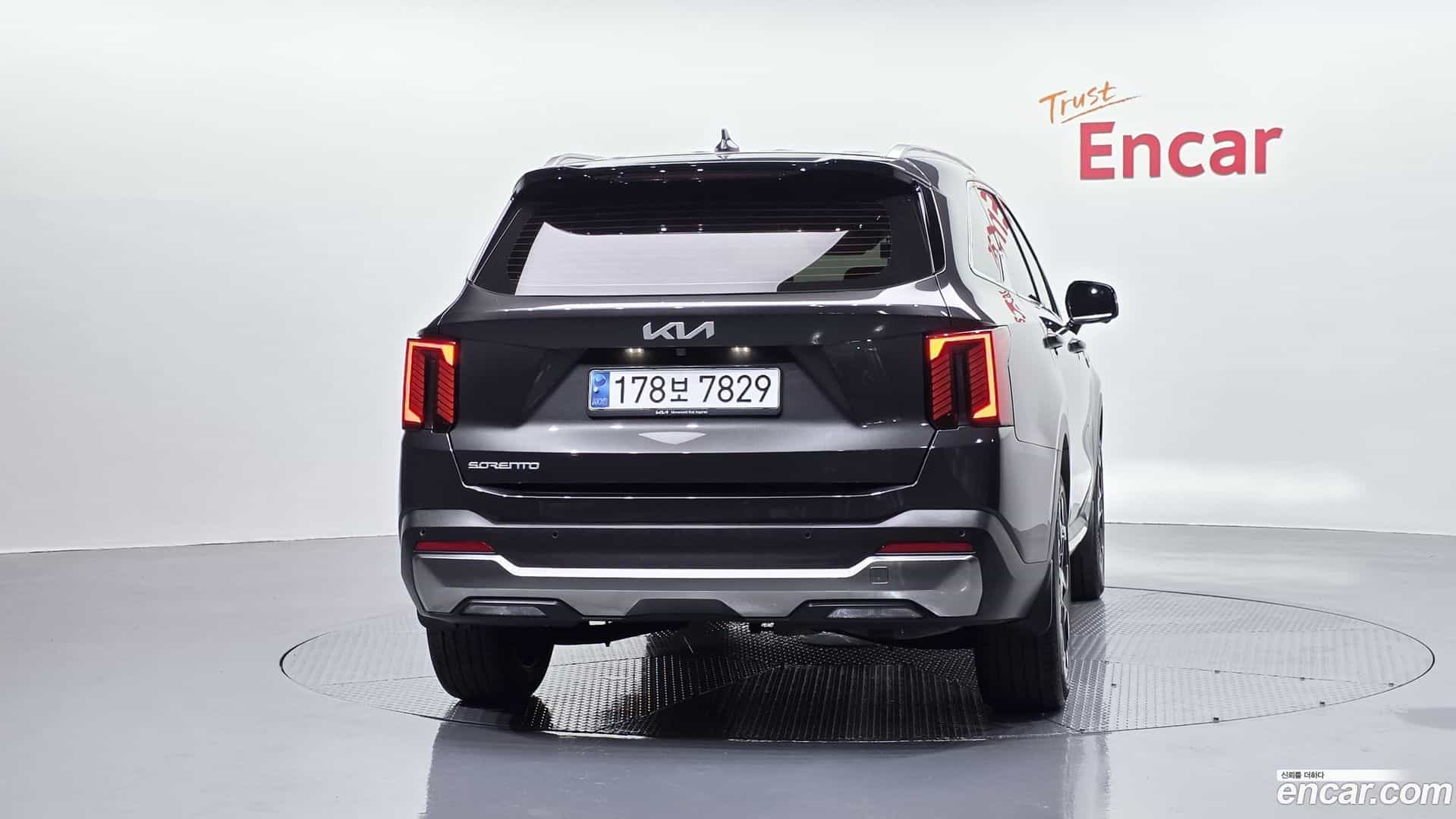 Sorento Kia 2024.2-OUTER-004