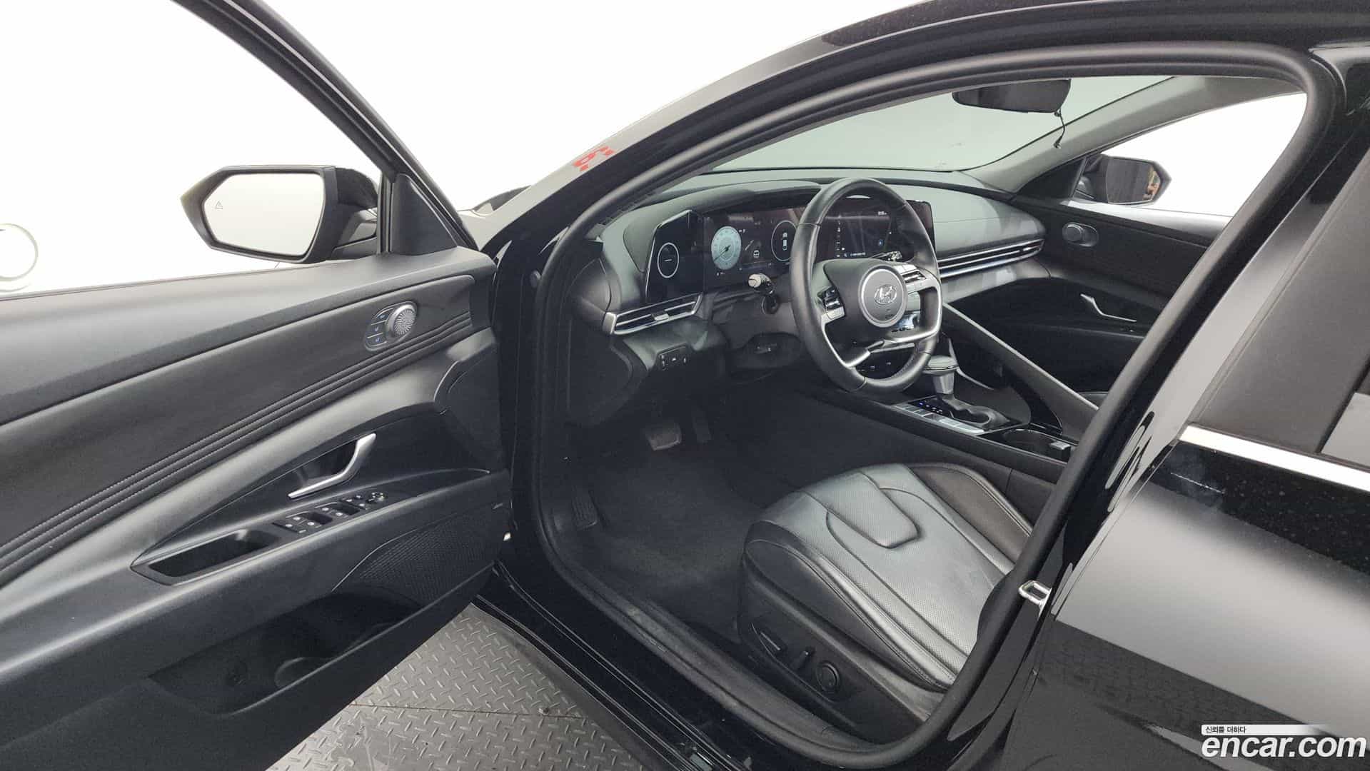 AVANTE Hyundai 2022.4-INNER-010