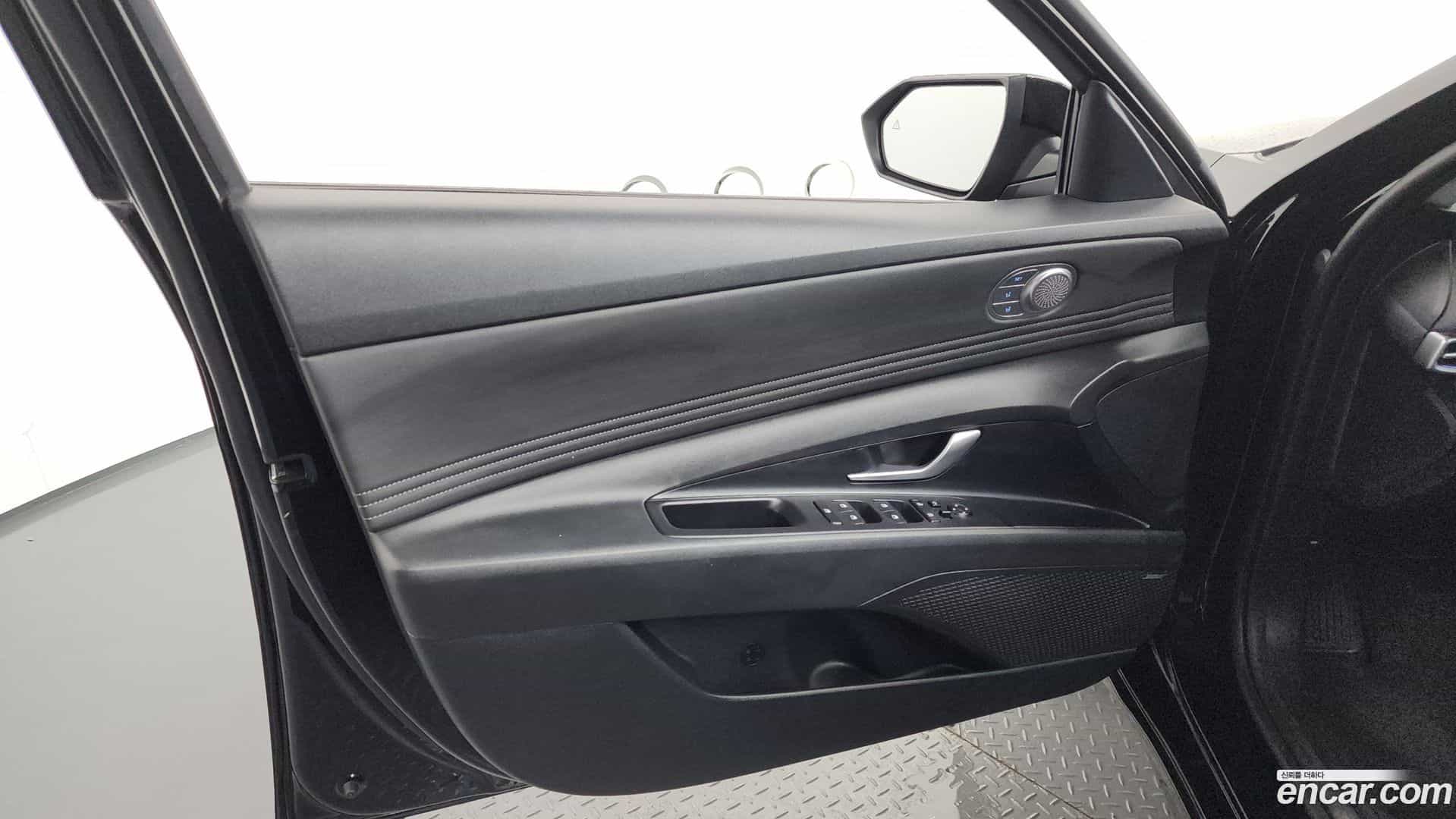 AVANTE Hyundai 2022.4-INNER-034