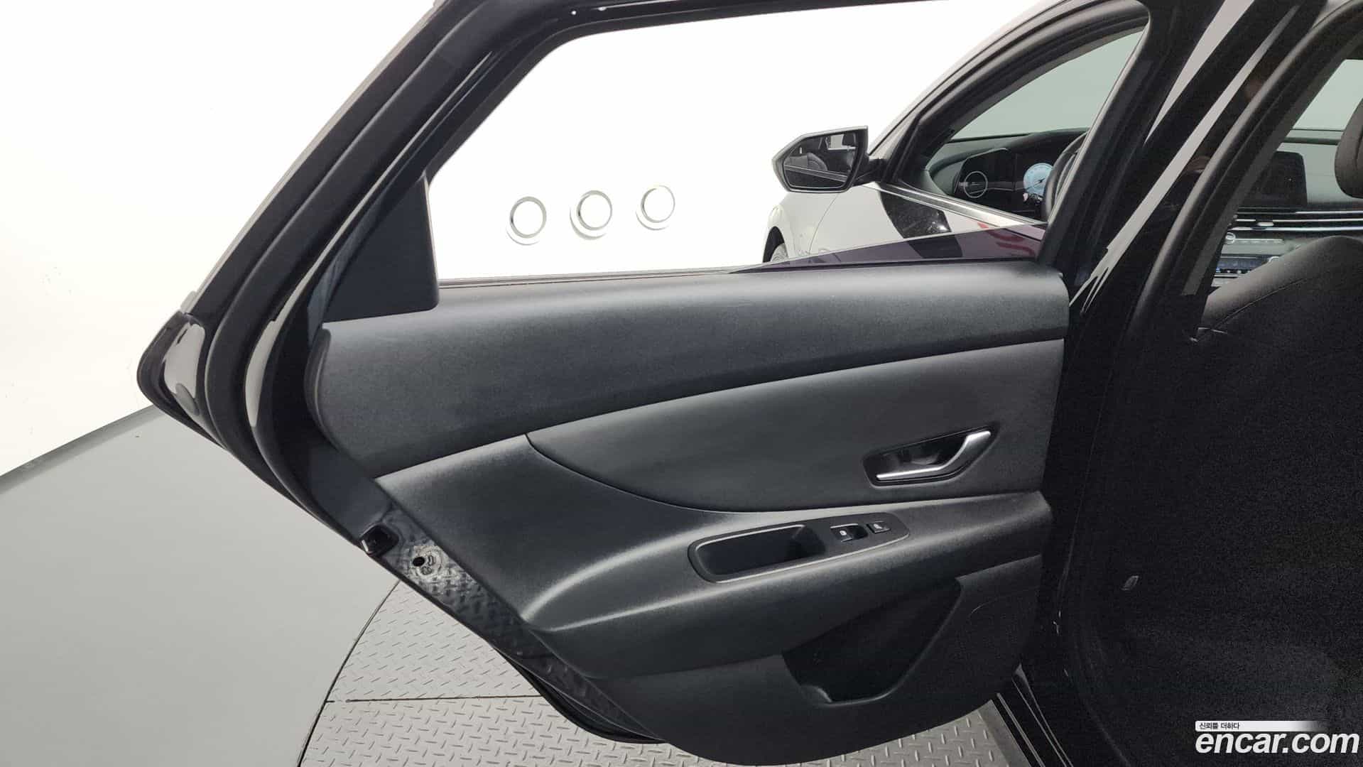 AVANTE Hyundai 2022.4-INNER-035