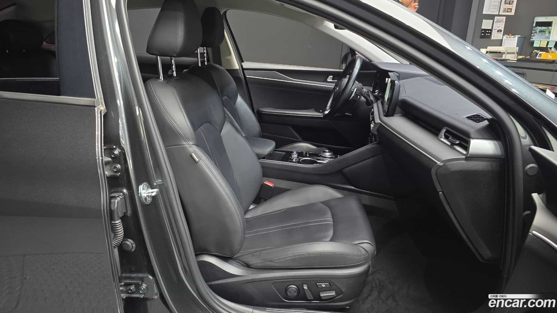 K5 Kia 2021.0-OPTION-016