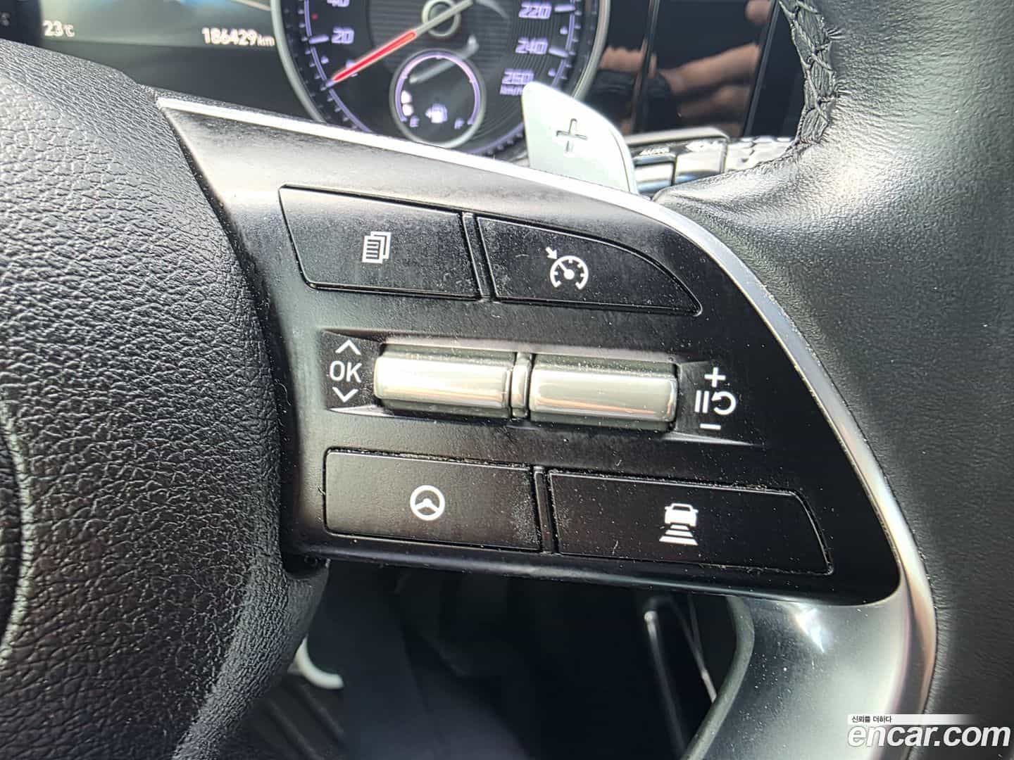 Grandeur Hyundai 2021.1-OPTION-019