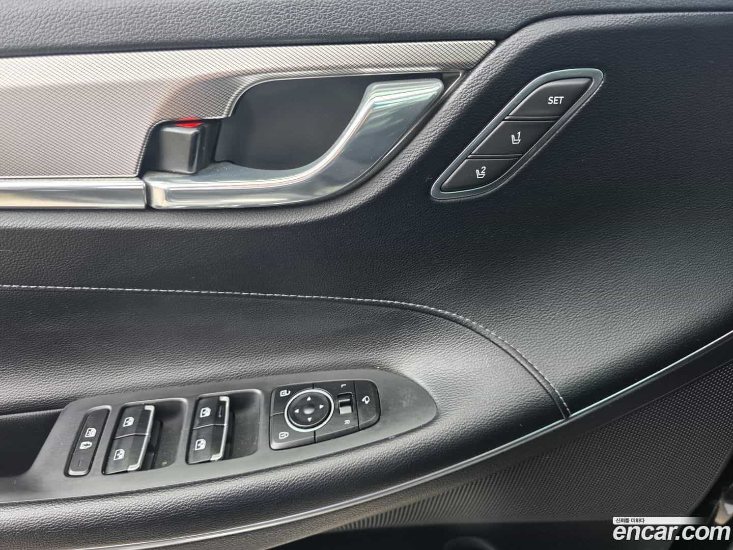 Grandeur Hyundai 2021.1-OPTION-021