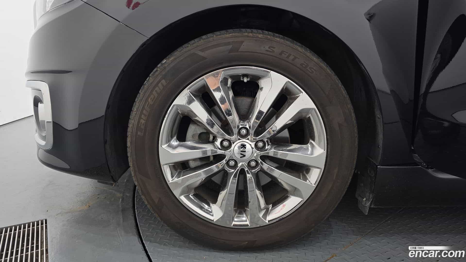 Canival Kia 2015.10-OUTER-005