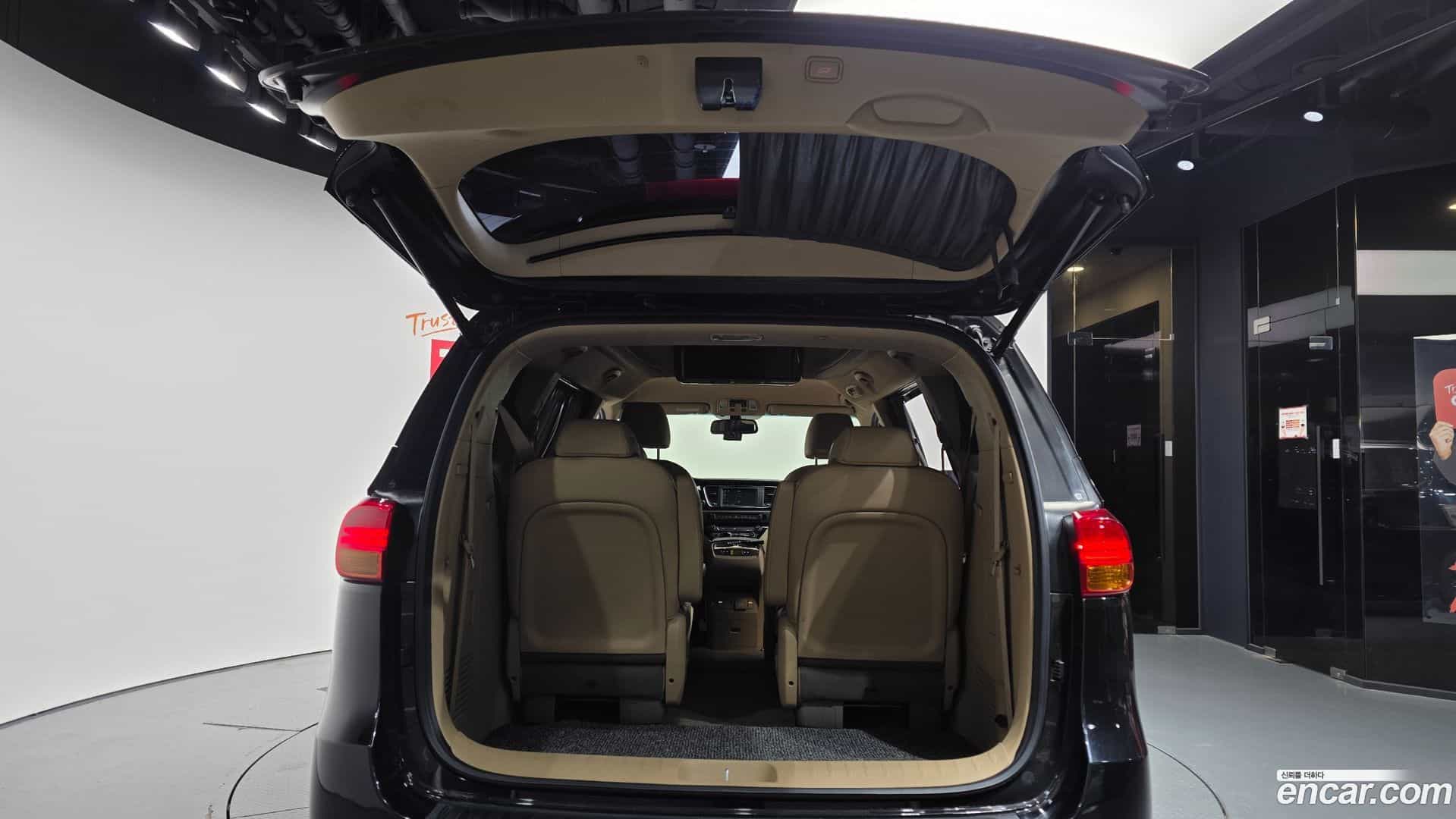 Canival Kia 2015.10-OPTION-024