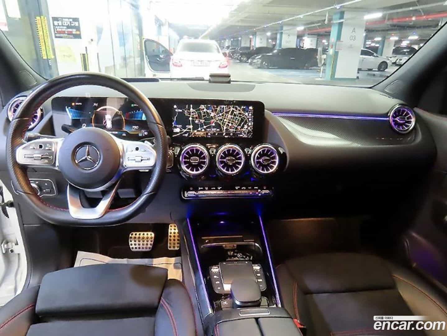 GLA-Class Mercedes-Benz 2021.6-INNER-010