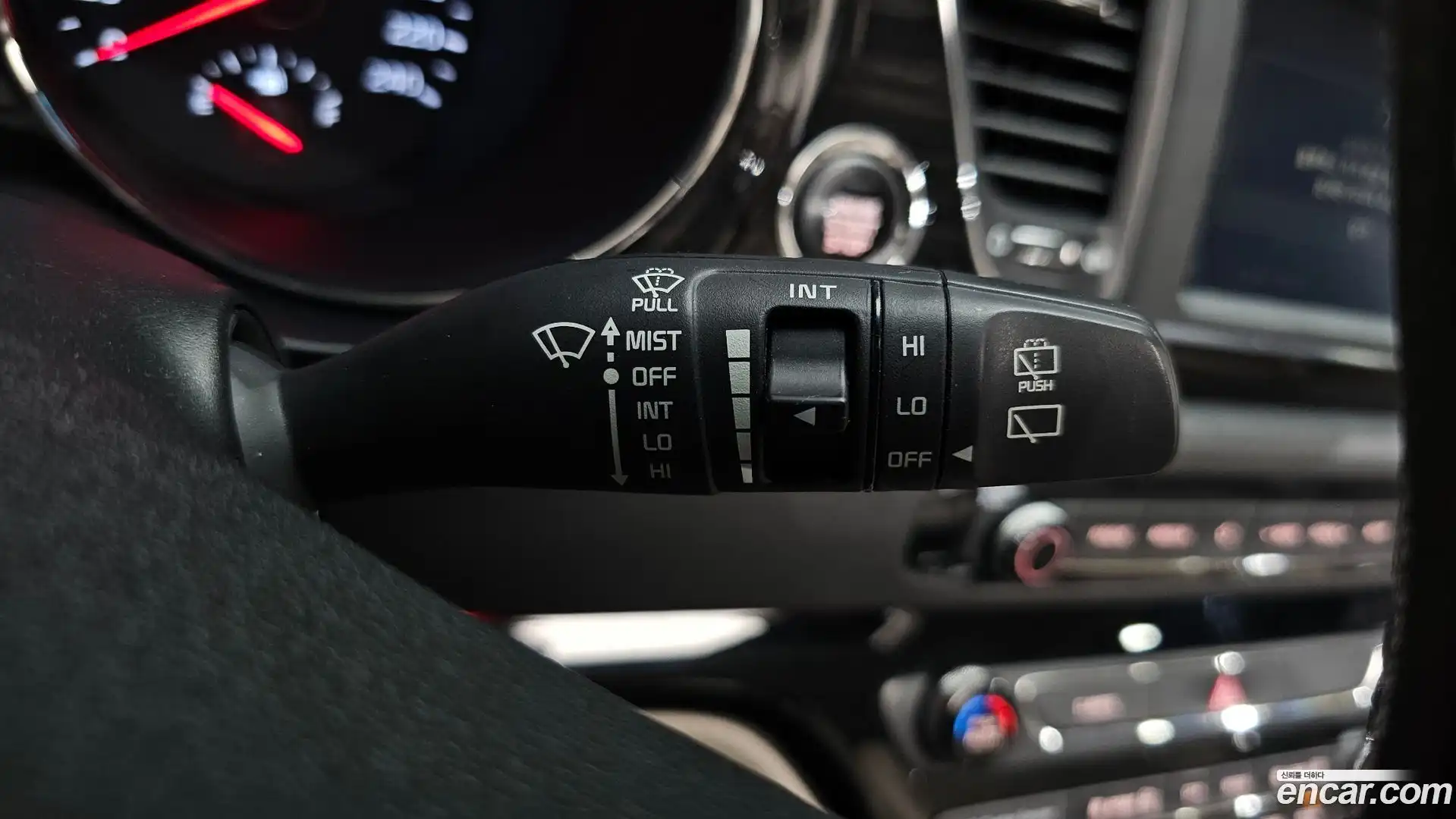 Canival Kia 2018.3-OPTION-042