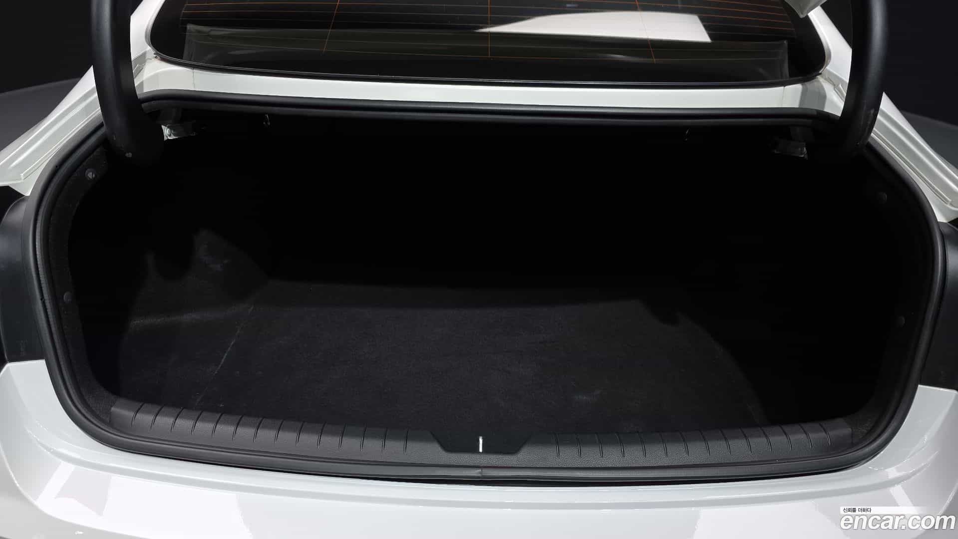 Sonata Hyundai 2019.10-OPTION-024