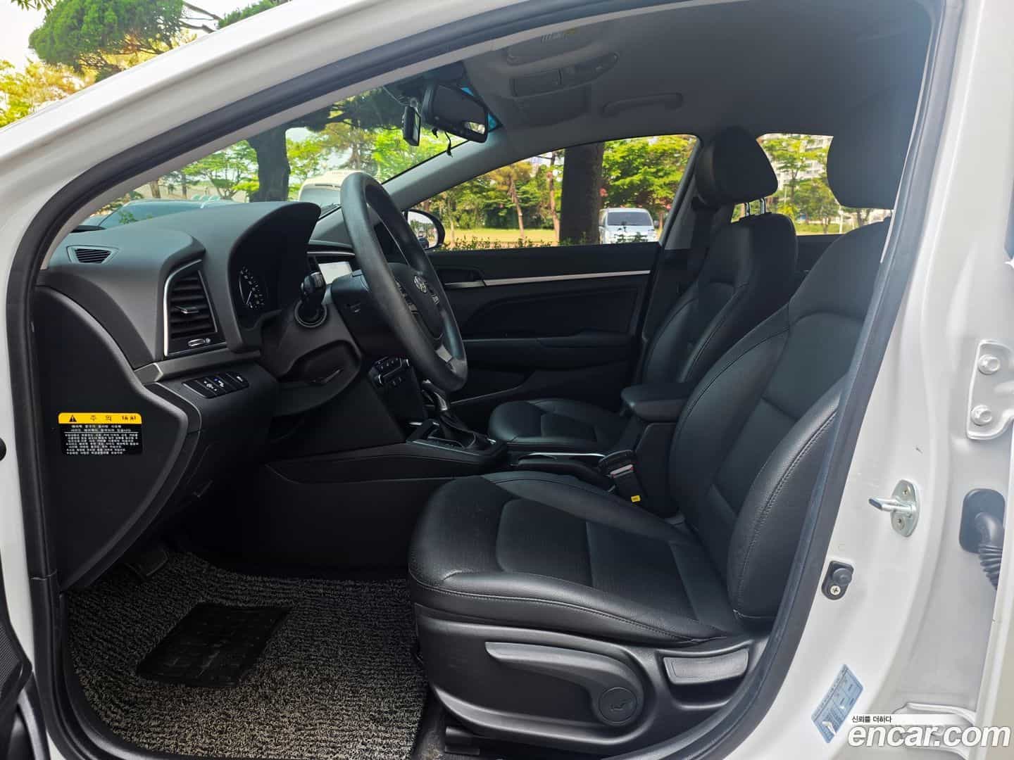 AVANTE Hyundai 2018.2-OPTION-015