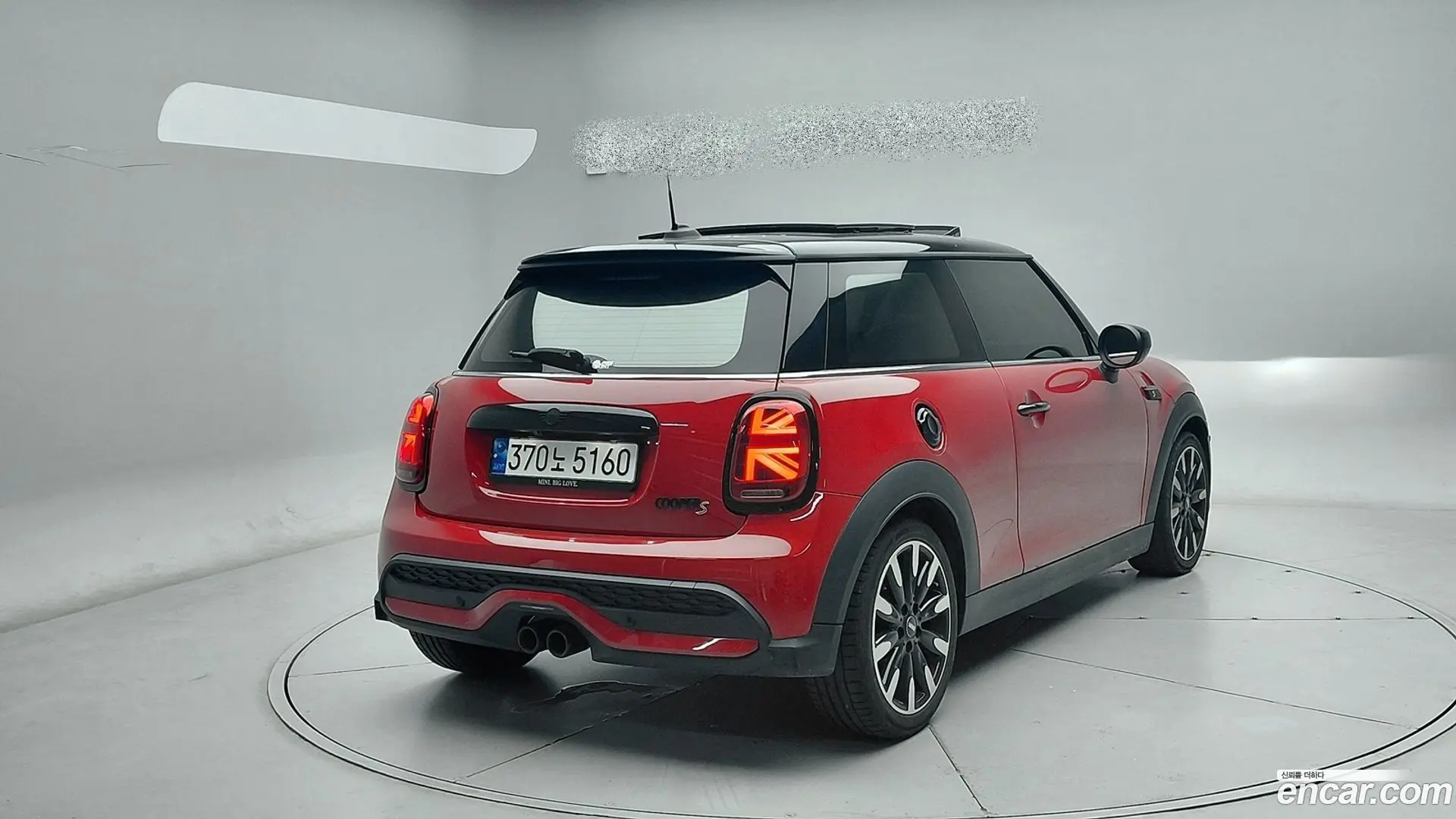 Main__Slider__Photo:Cooper Mini 2023.1-1