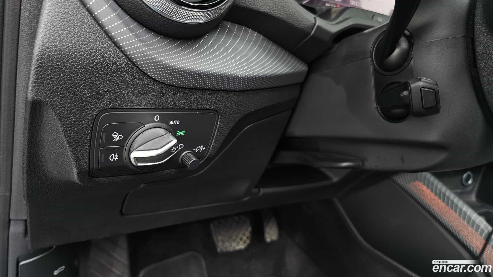 Q2 Audi 2023.11-OPTION-023