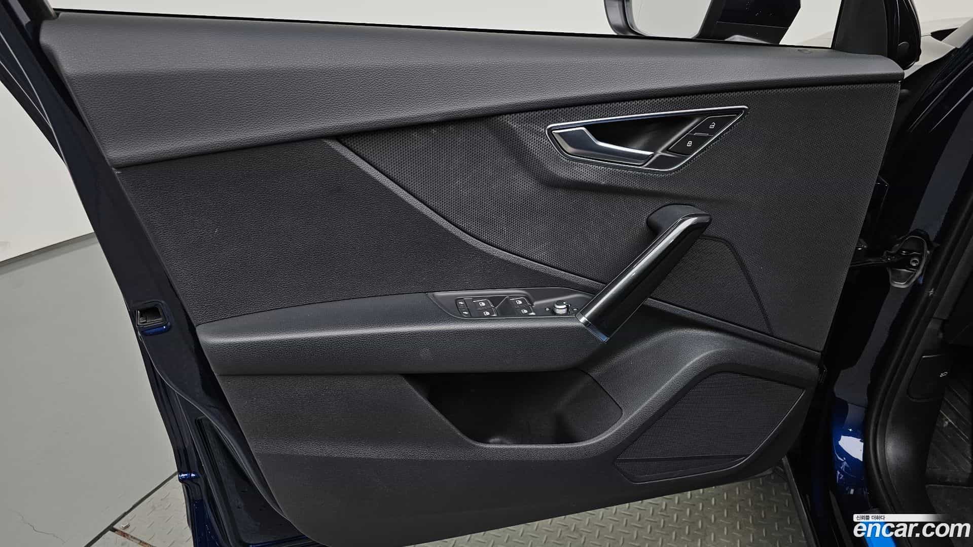 Q2 Audi 2023.11-INNER-034