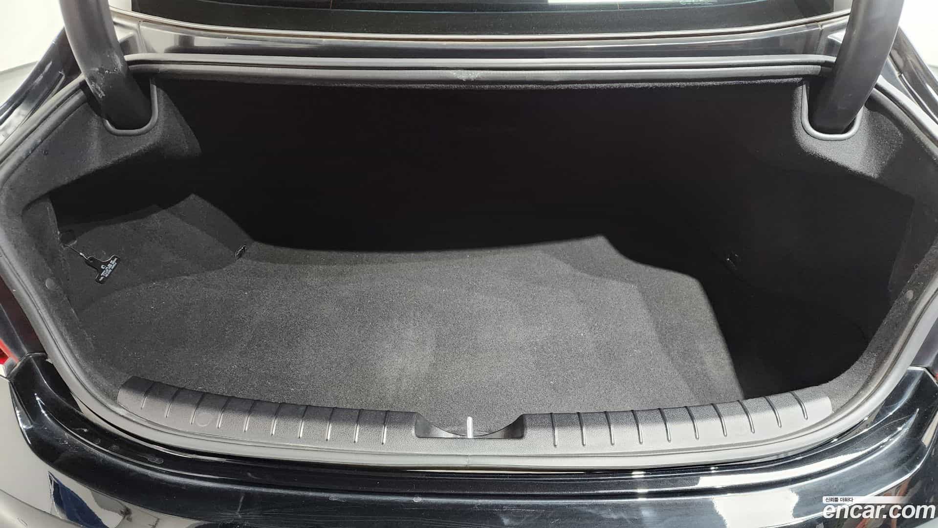 Grandeur Hyundai 2019.8-OPTION-024