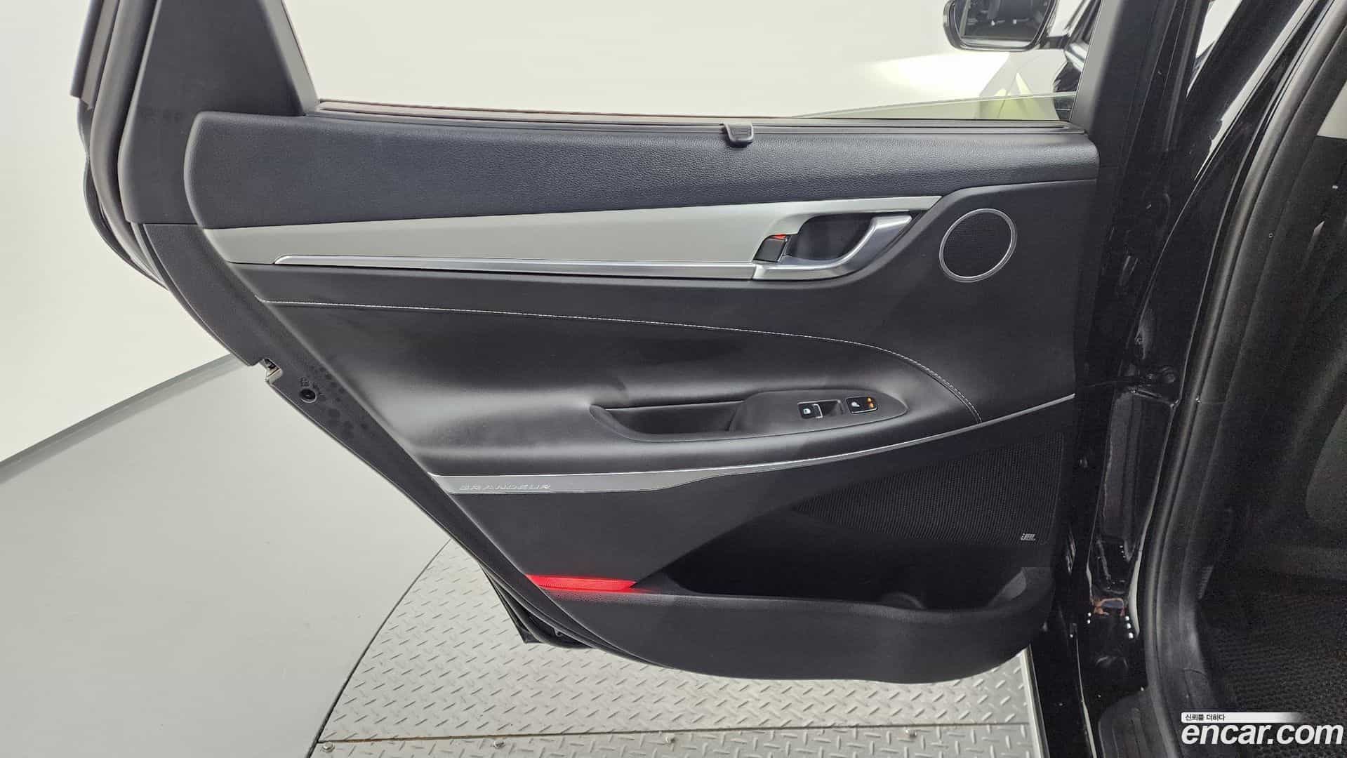 Grandeur Hyundai 2019.8-INNER-035
