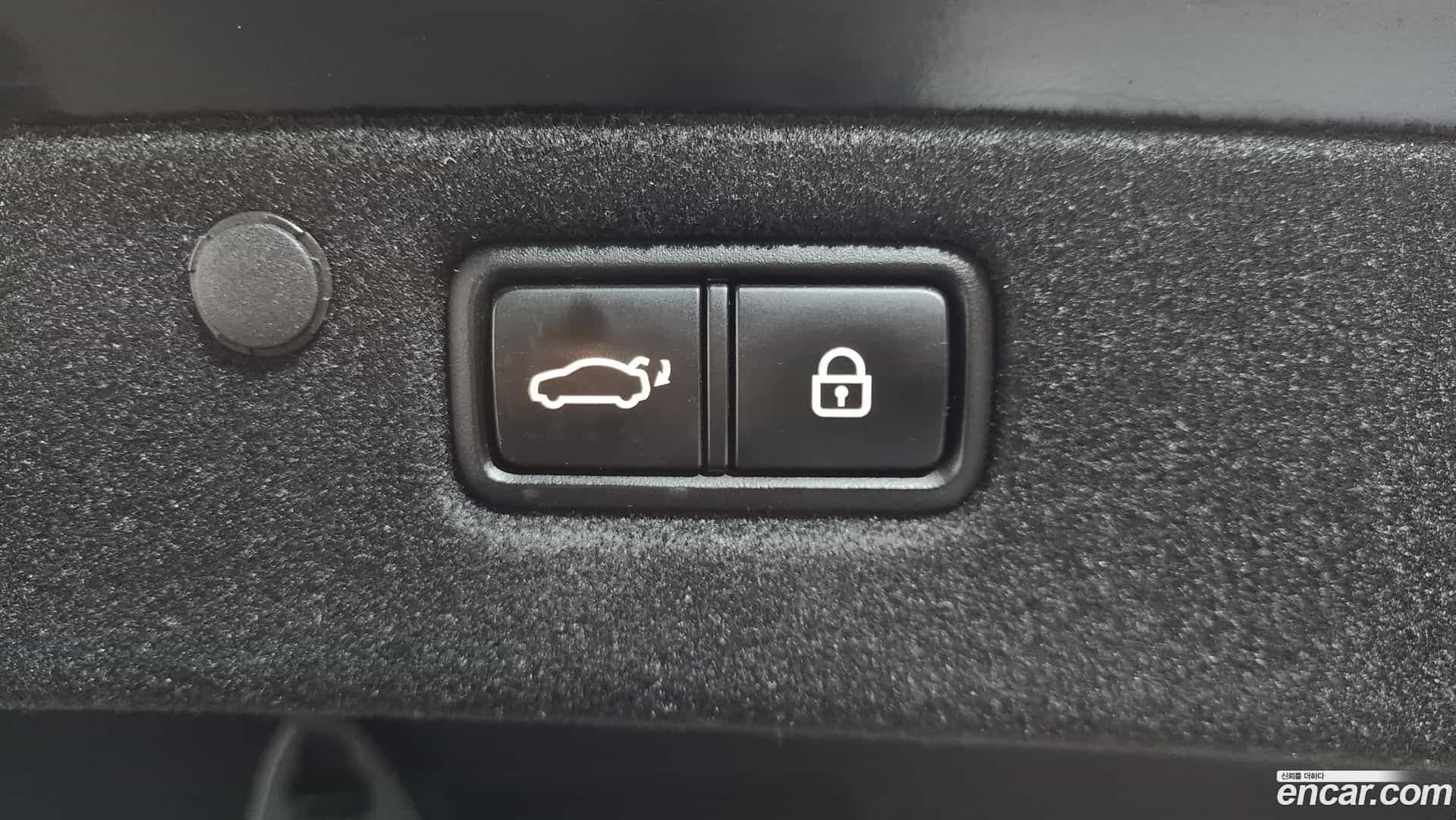 Grandeur Hyundai 2019.8-OPTION-047