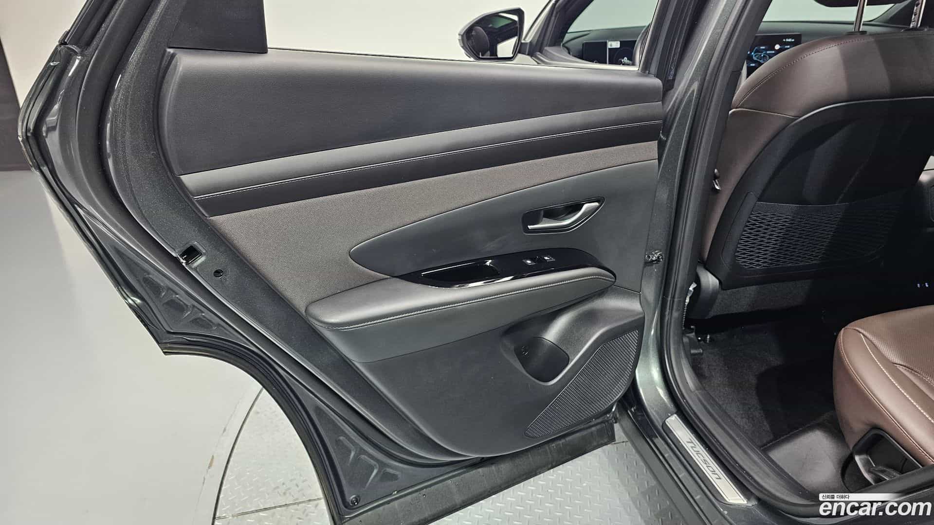 Tucson Hyundai 2024.1-INNER-035