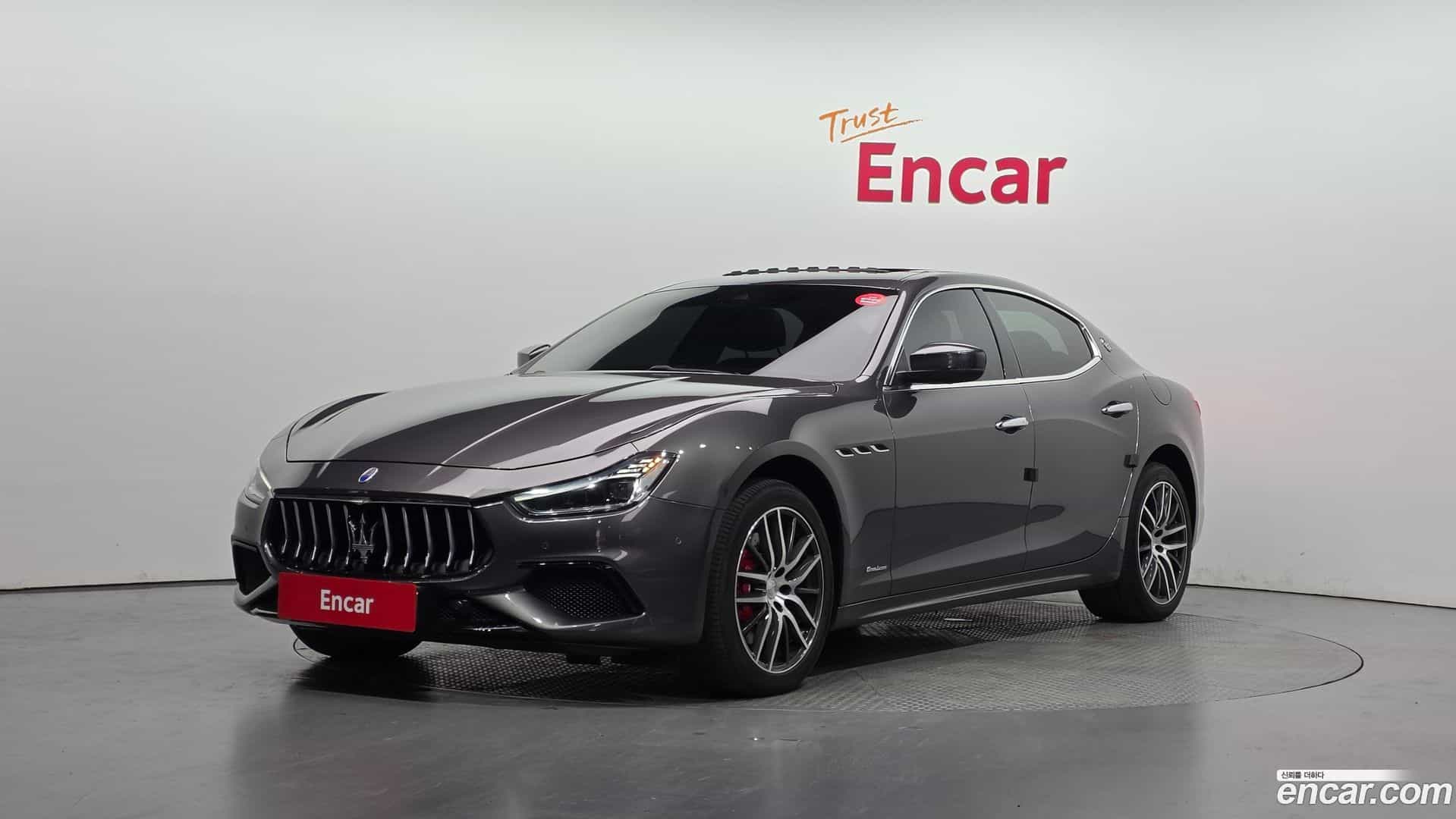 Ghibli Maserati 2020.11-OUTER-001