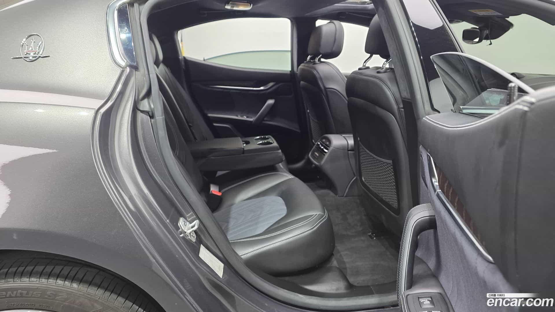 Ghibli Maserati 2020.11-OPTION-015