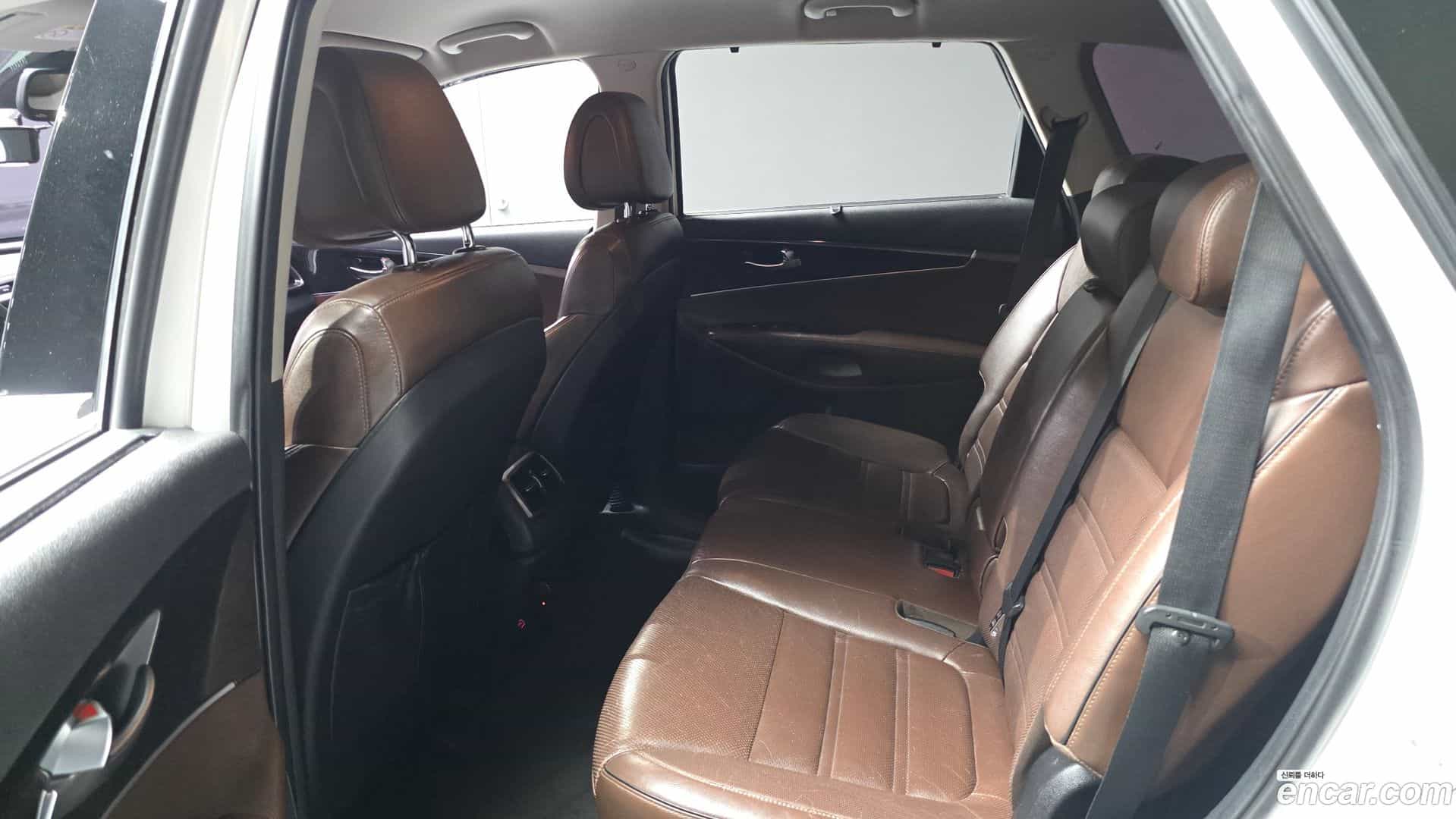 Sorento Kia 2015.5-INNER-036