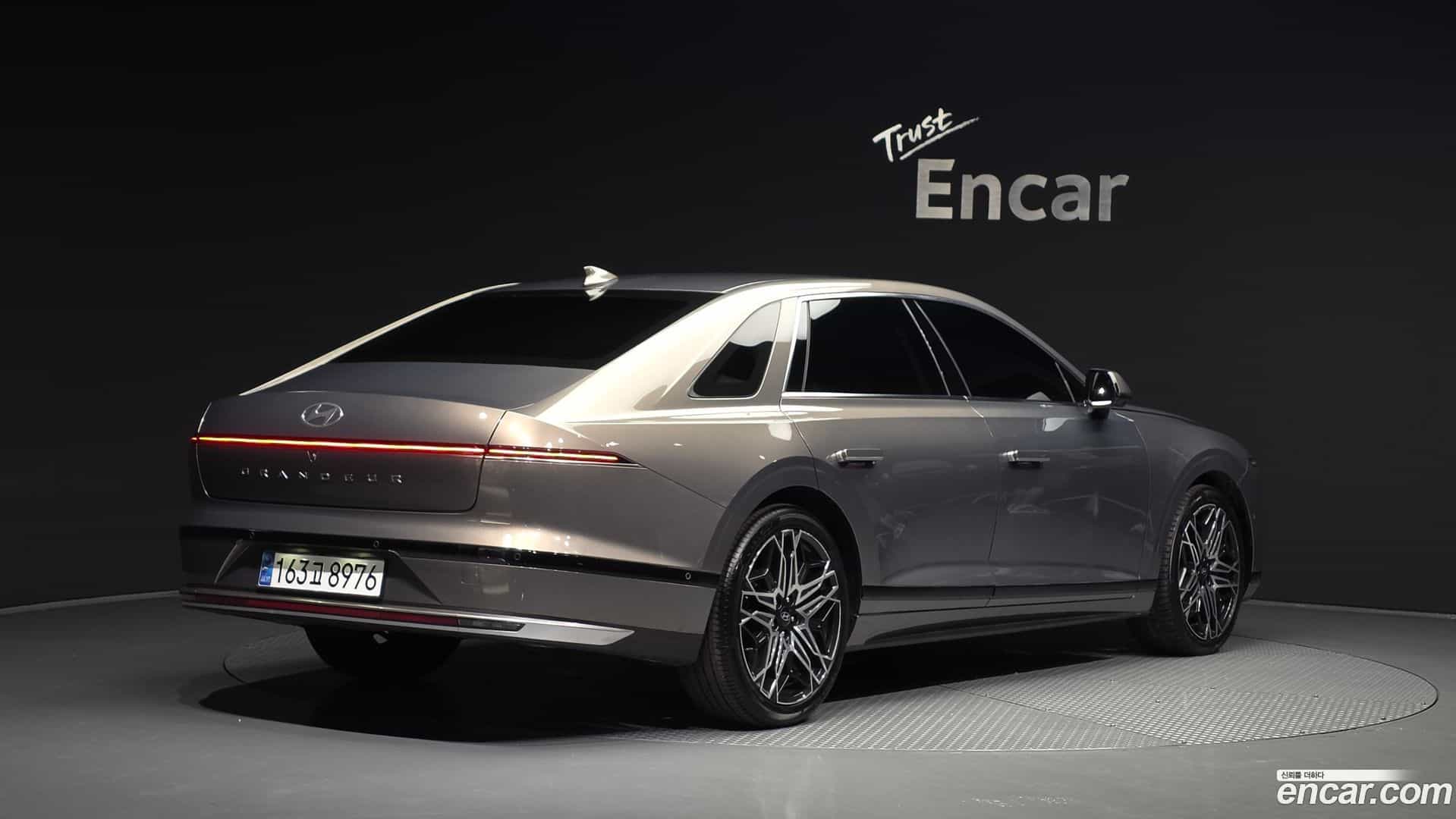 Grandeur Hyundai 2023.7-OUTER-002