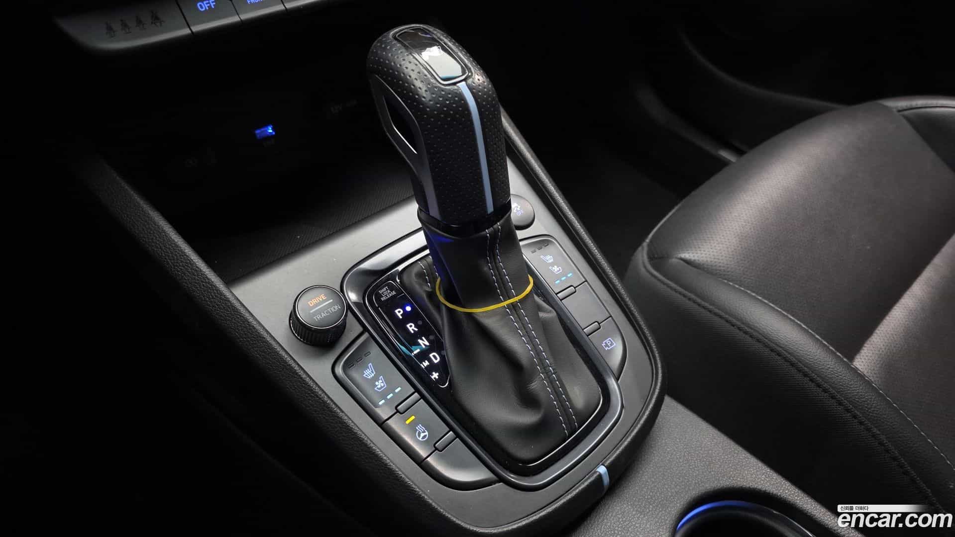 Kona Hyundai 2022.7-INNER-009