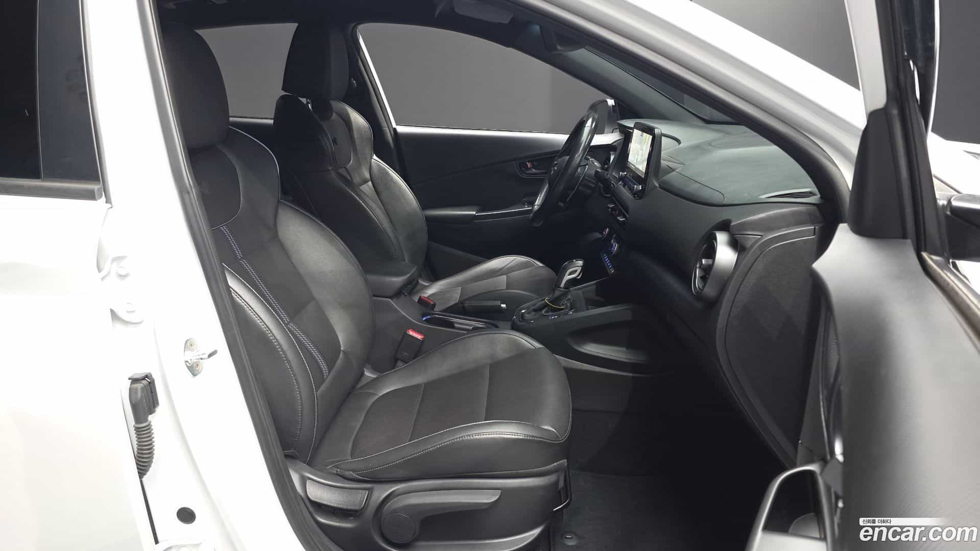 Kona Hyundai 2022.7-INNER-036