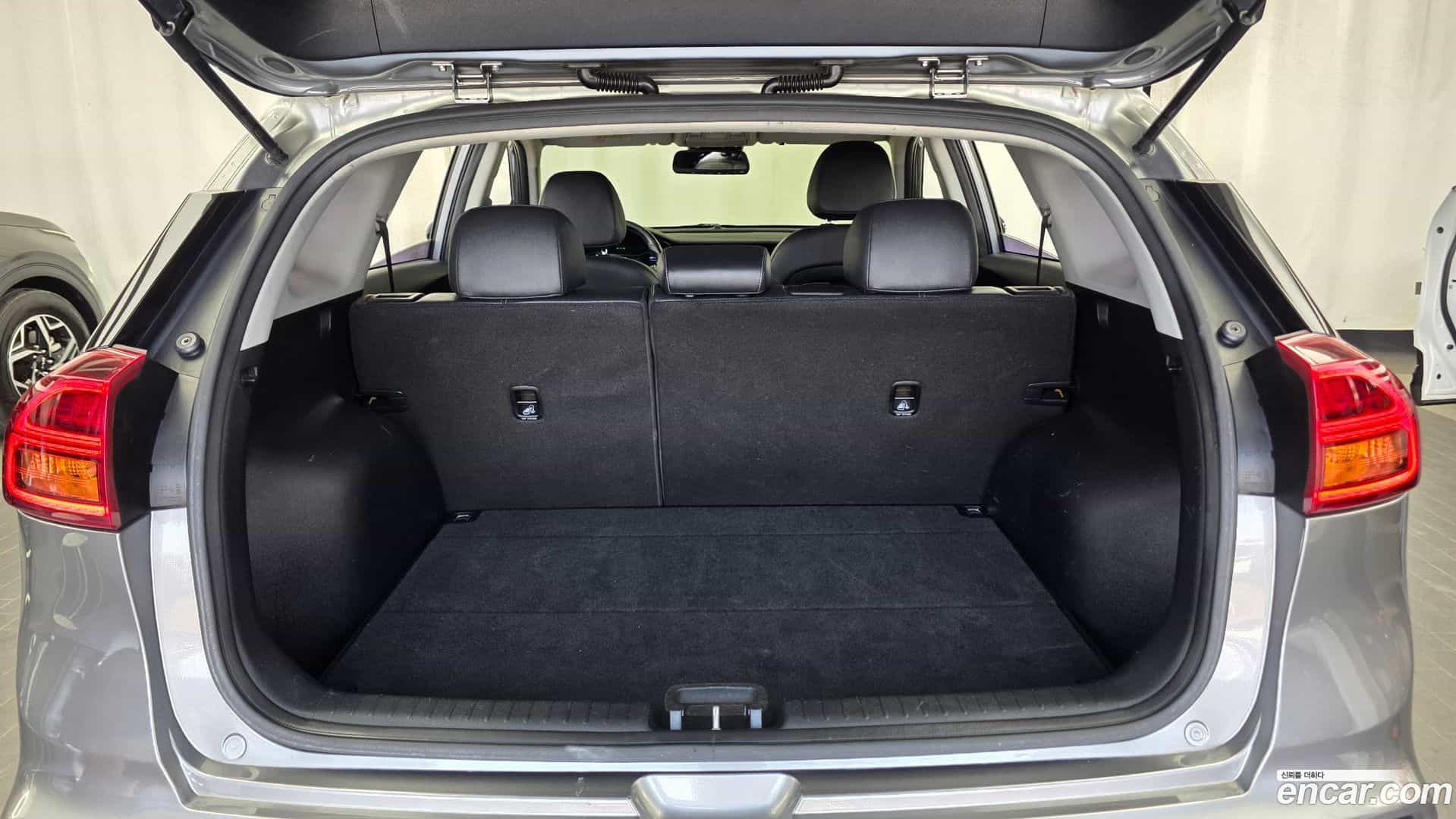 Niro Kia 2019.4-OPTION-024