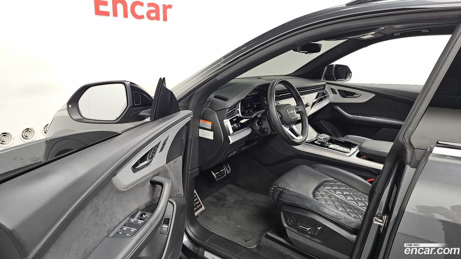 Q8 Audi 2021.7-INNER-010