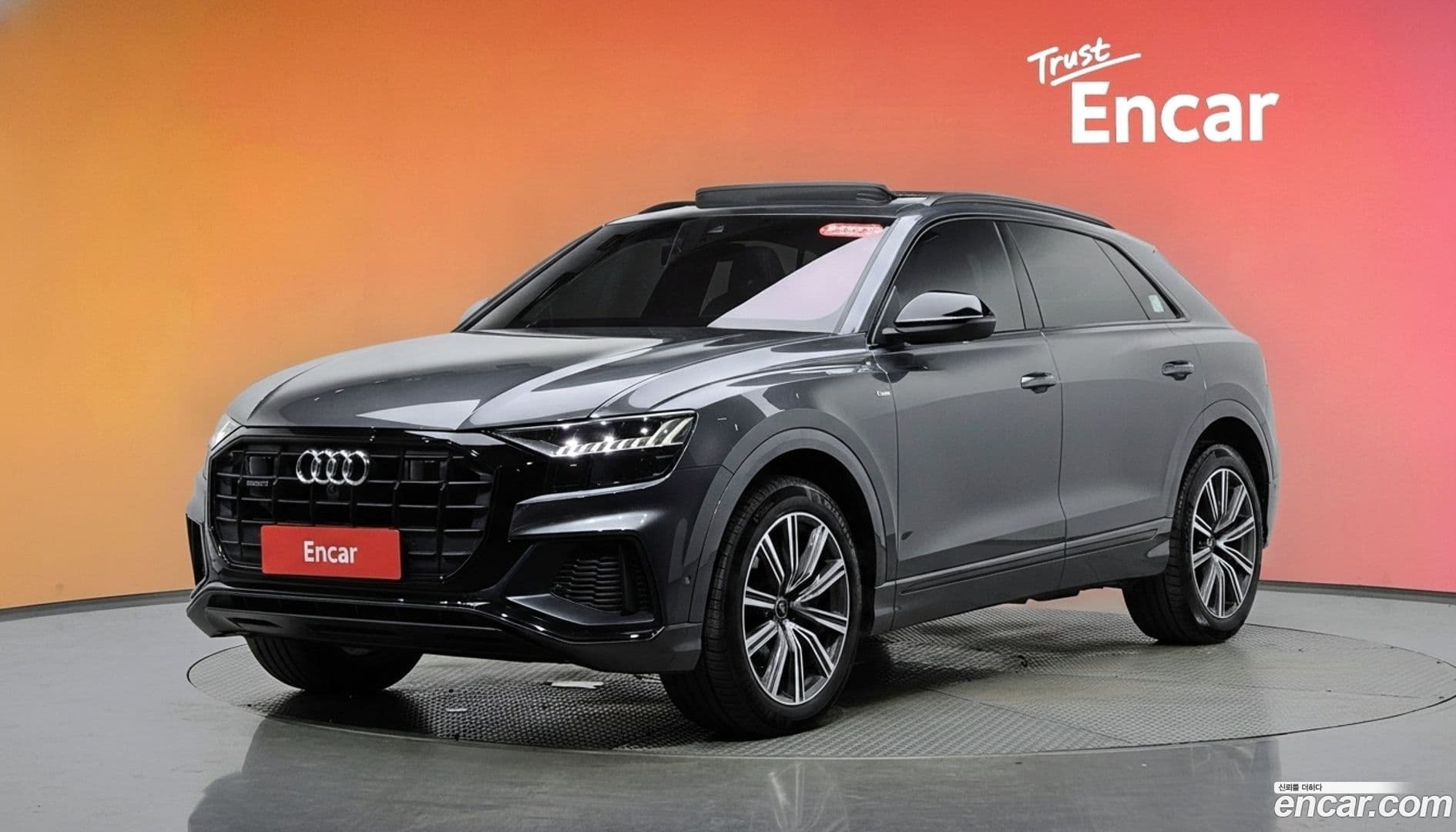 Main__Slider__Photo:Q8 Audi 2021.7-0