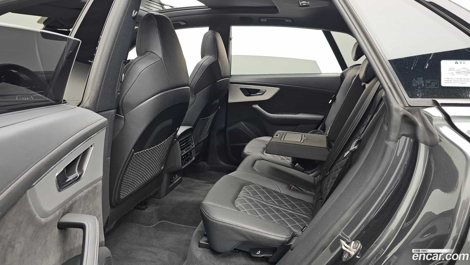 Q8 Audi 2021.7-INNER-036