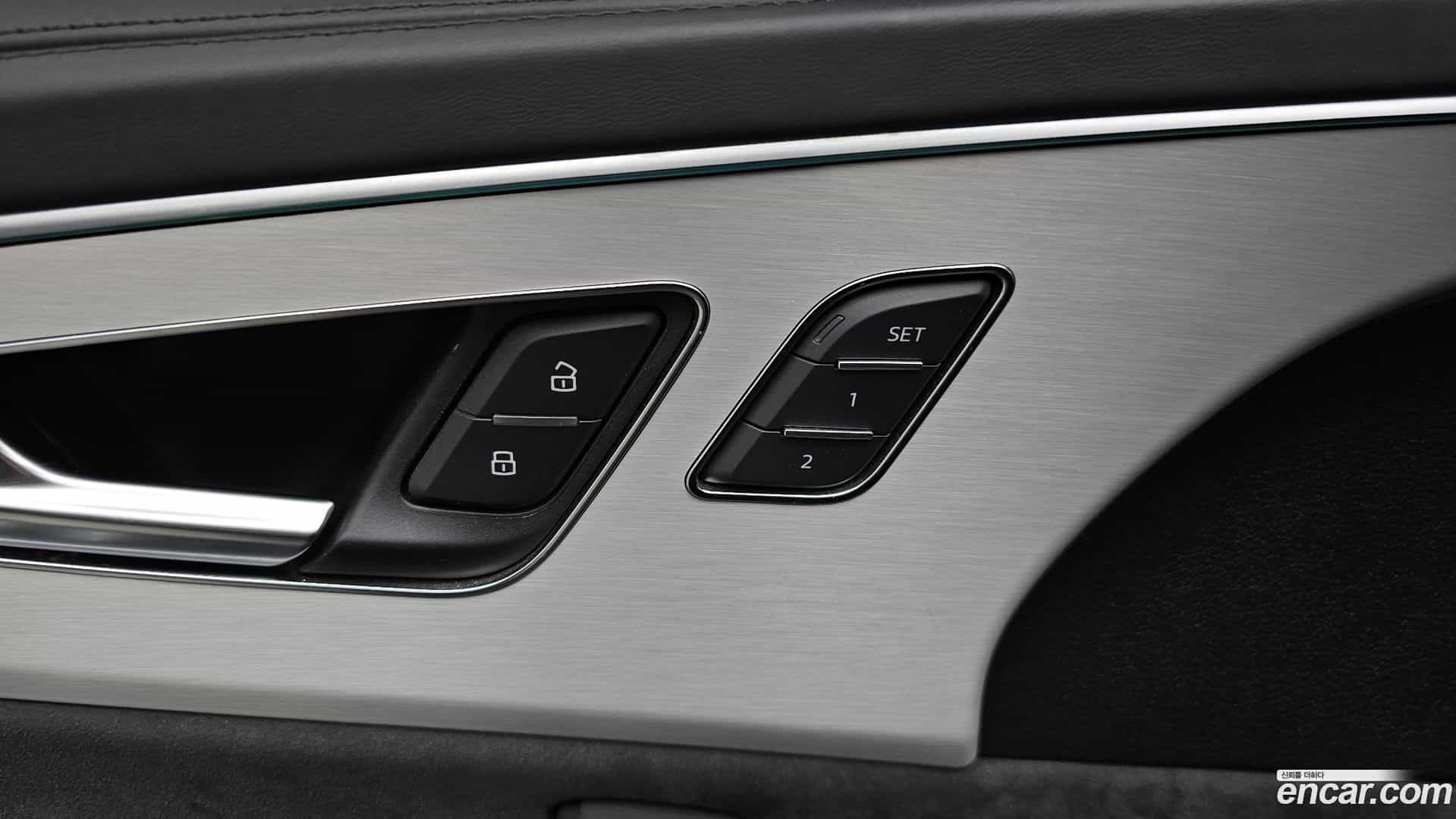 Q8 Audi 2021.7-OPTION-043