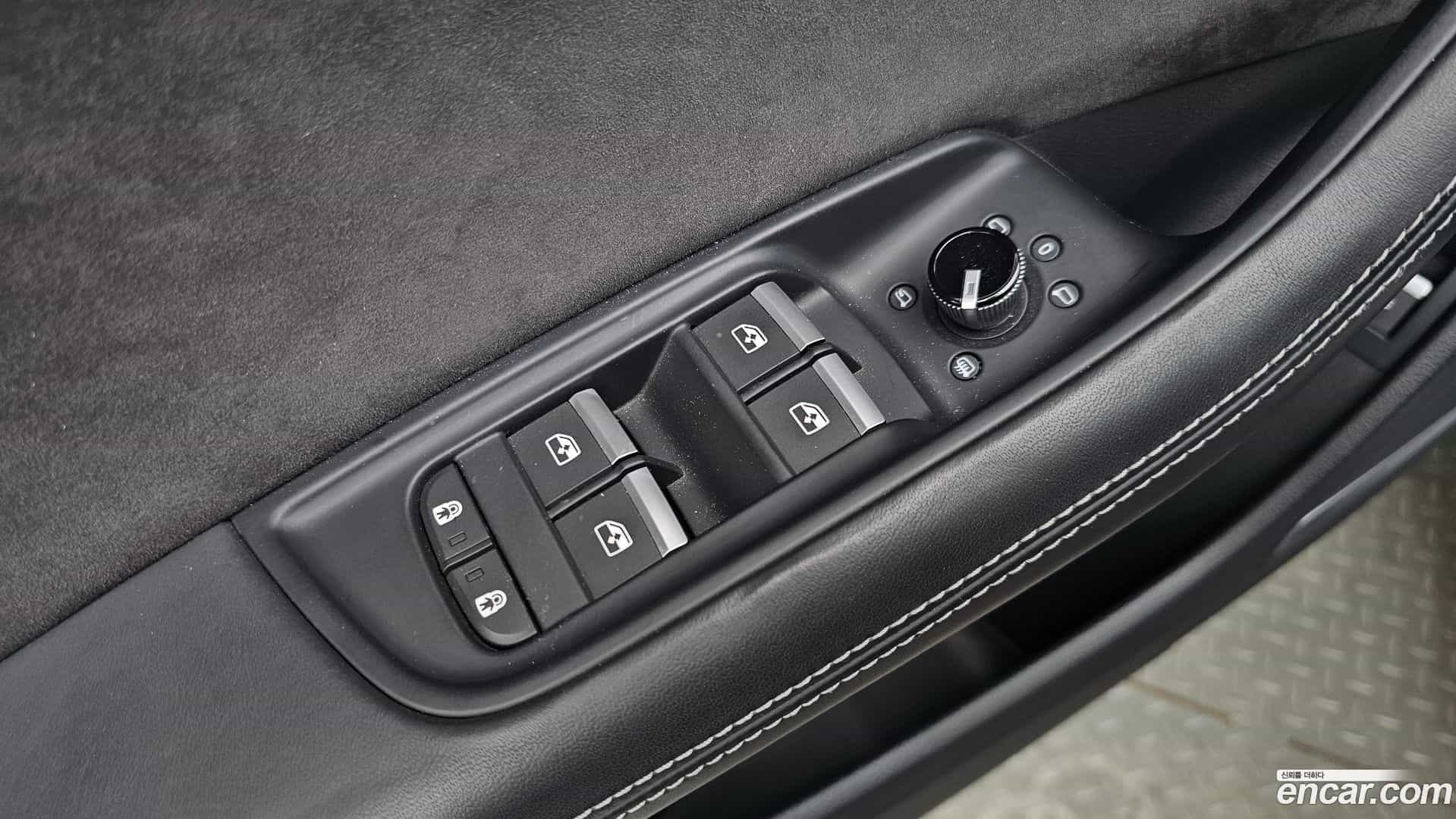 Q8 Audi 2021.7-OPTION-044
