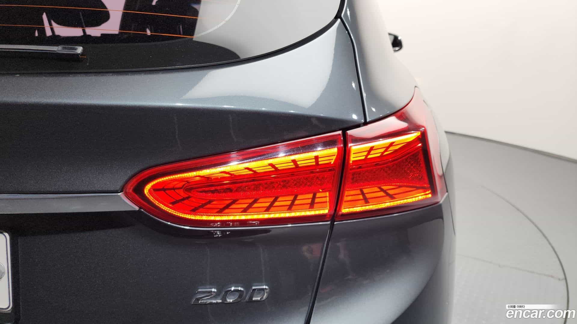 Santafe Hyundai 2019.2-OUTER-033