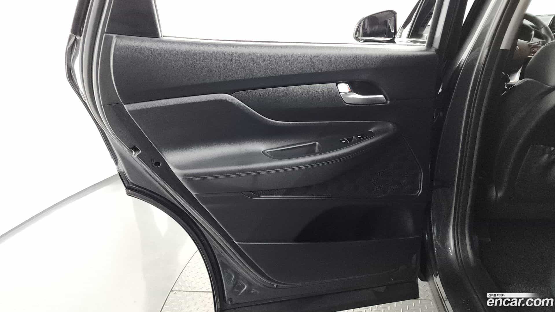 Santafe Hyundai 2019.2-INNER-035