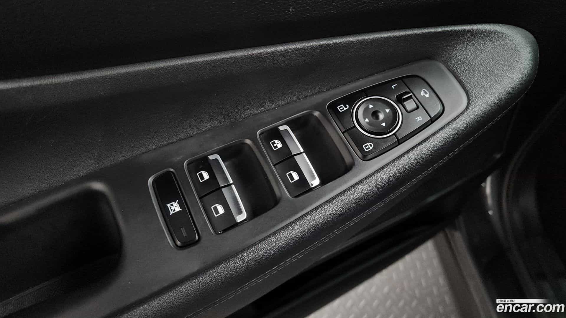 Santafe Hyundai 2019.2-OPTION-043
