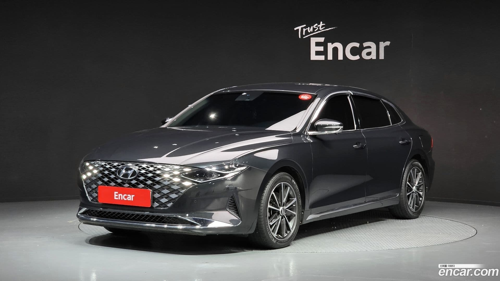 Main__Slider__Photo:Grandeur Hyundai 2021.0-0