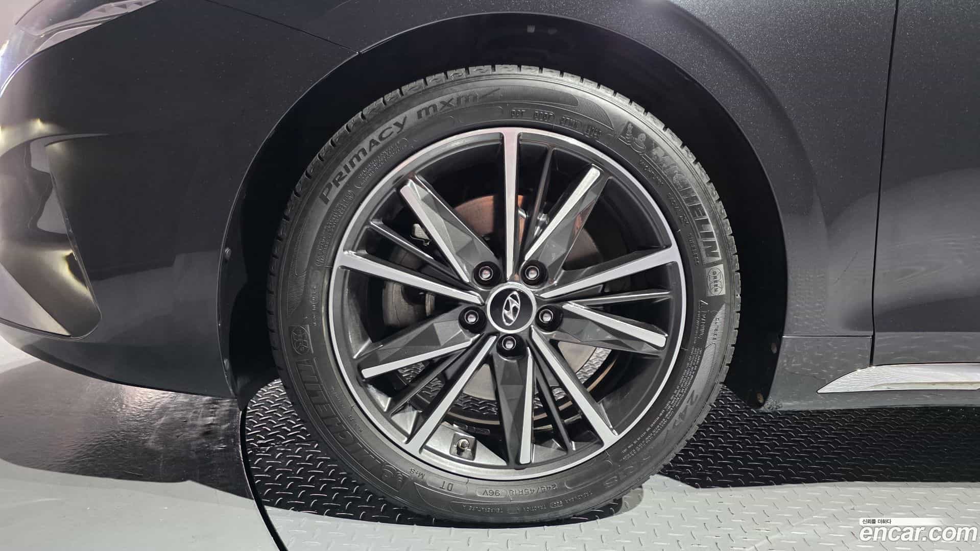 Grandeur Hyundai 2021.0-OUTER-005