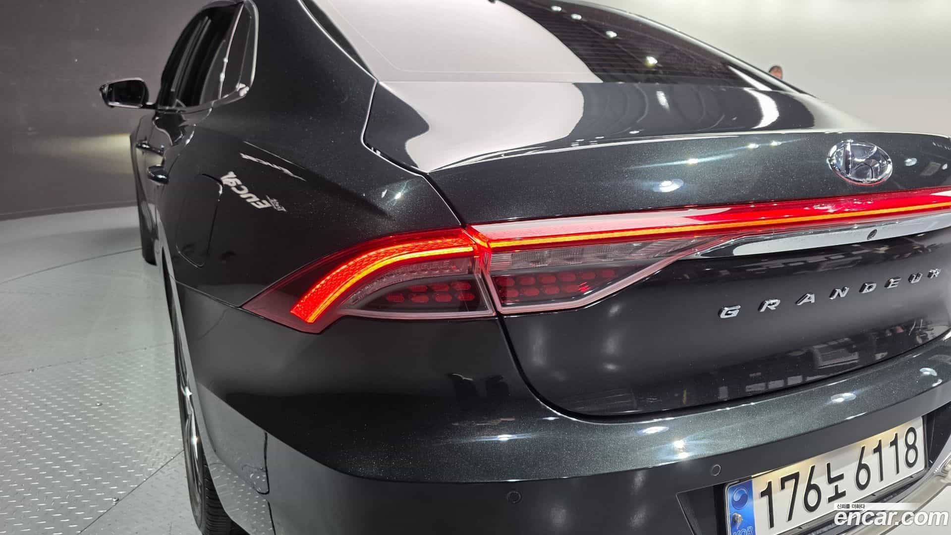 Grandeur Hyundai 2021.0-OUTER-033