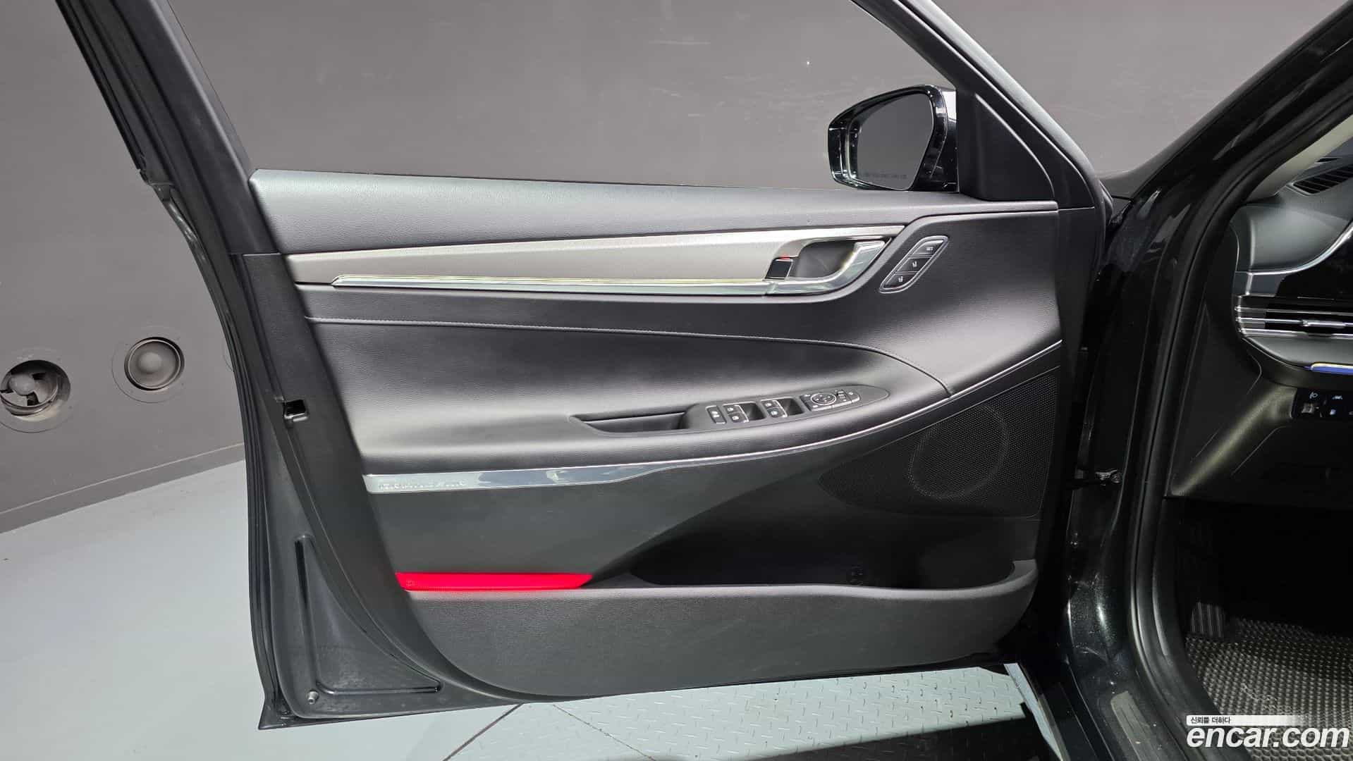 Grandeur Hyundai 2021.0-INNER-034