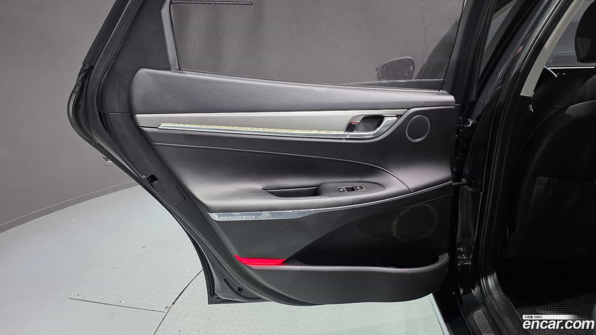 Grandeur Hyundai 2021.0-INNER-035