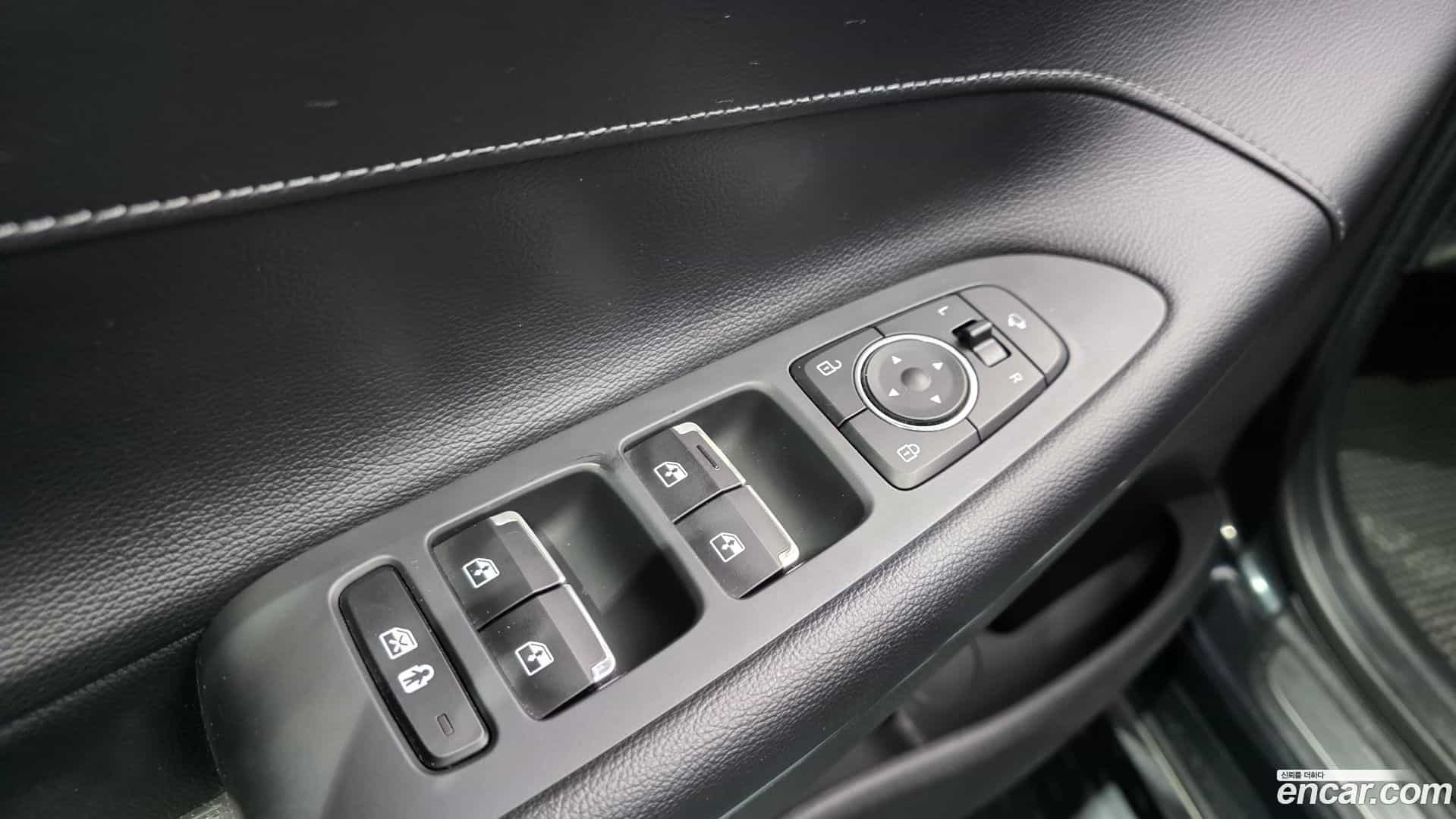 Grandeur Hyundai 2021.0-OPTION-043